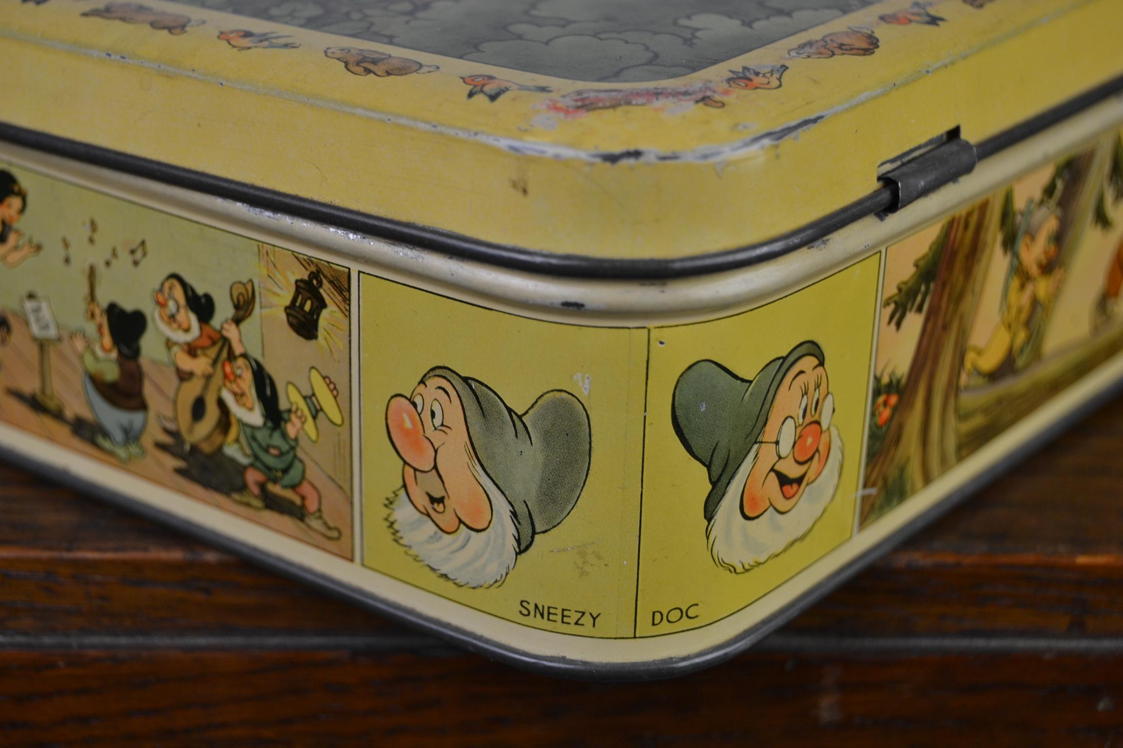 Walt Disney Biscuit Tin, Snow White and the Seven Dwarfs, Late 1930s, Belgium 1