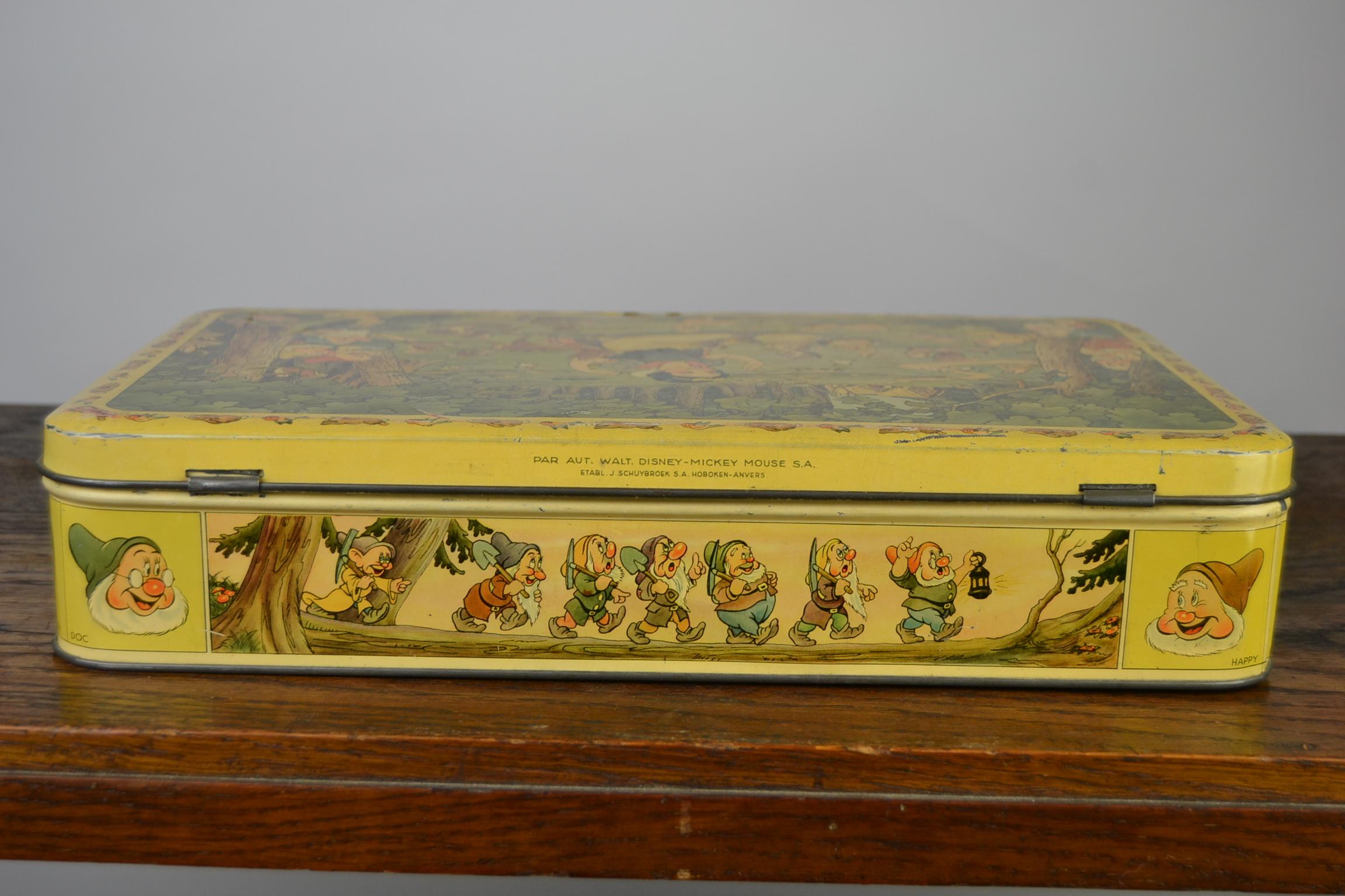 Walt Disney Biscuit Tin, Snow White and the Seven Dwarfs, Late 1930s, Belgium 6