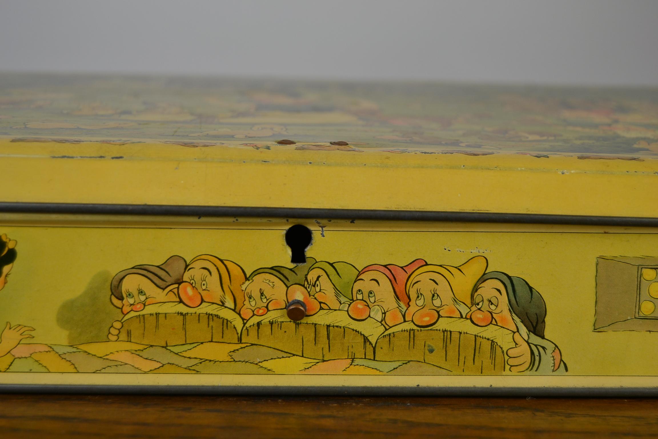 20th Century Walt Disney Biscuit Tin, Snow White and the Seven Dwarfs, Late 1930s, Belgium