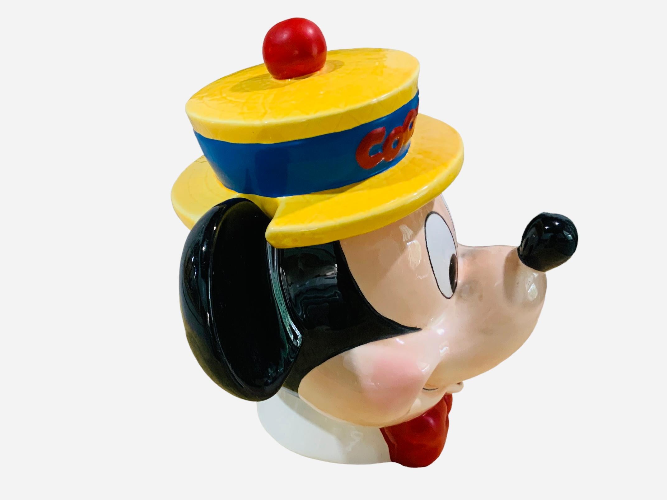 Walt Disney, Mickey Mouse Cookie Jar In Good Condition For Sale In Guaynabo, PR