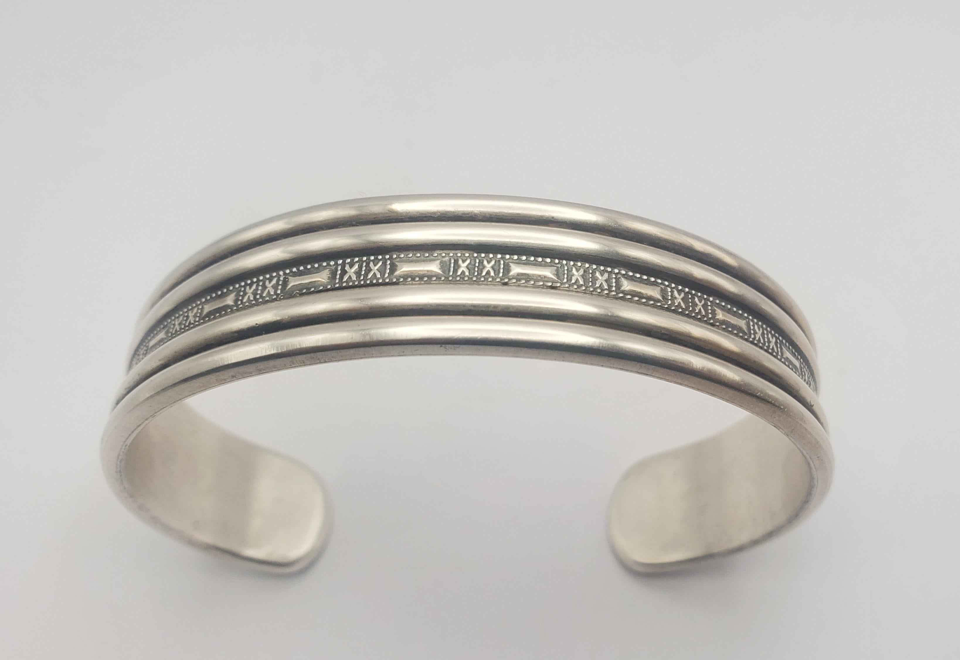 Walt Doran Signed Native American Heavy Sterling Silver Stamped Cuff Bracelet 5