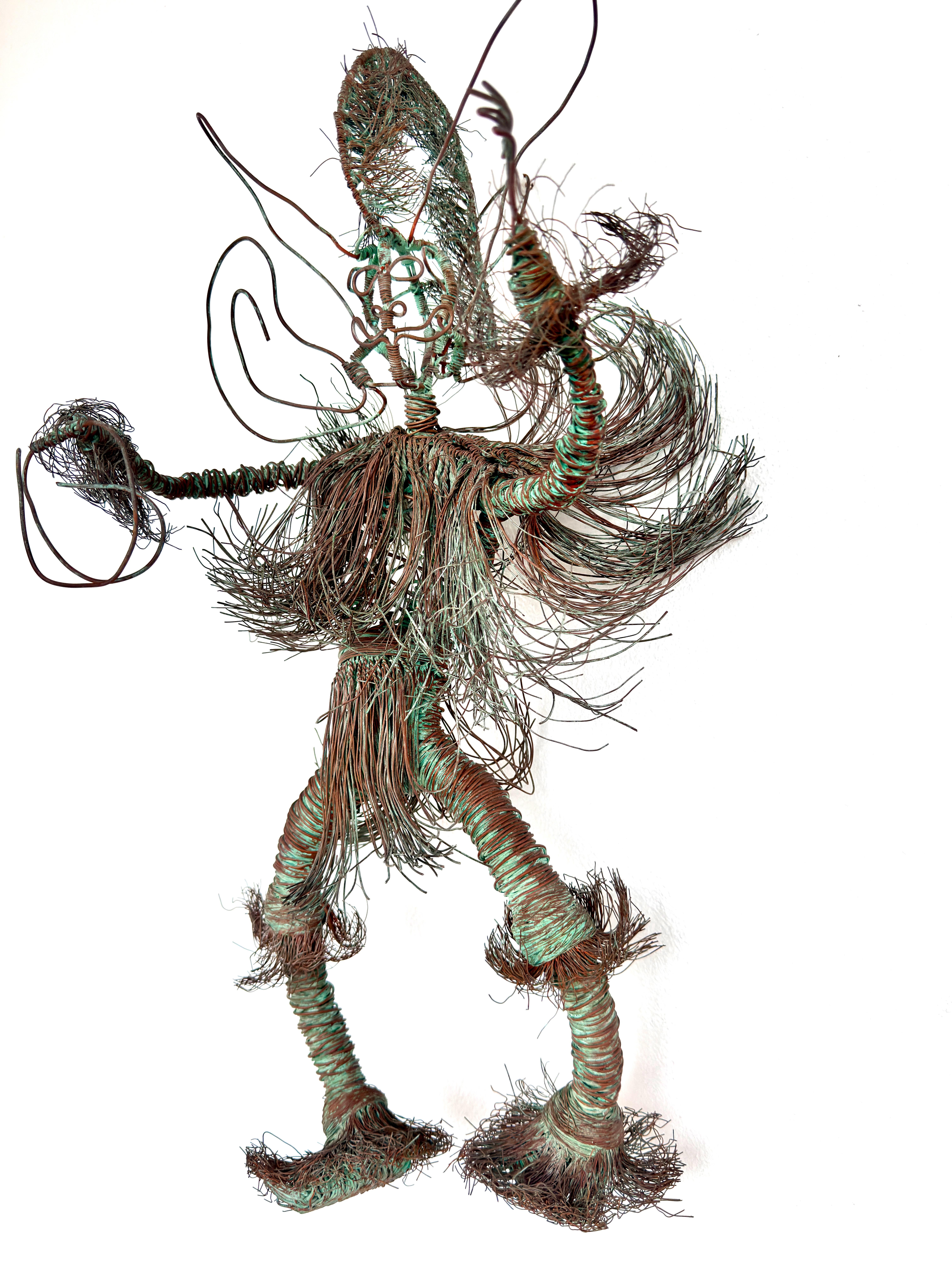 Bent Wire Wall Sculpture - Gold Abstract Sculpture by Walter Bastianetto
