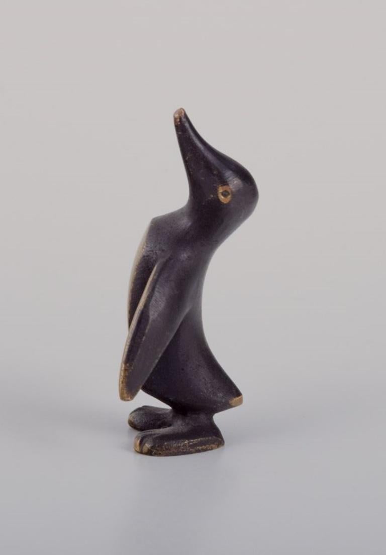 Walter Bosse, Österreich. Miniatur. Standender Penguin aus Bronze. 1930er/1940er Jahre.  (Art déco) im Angebot