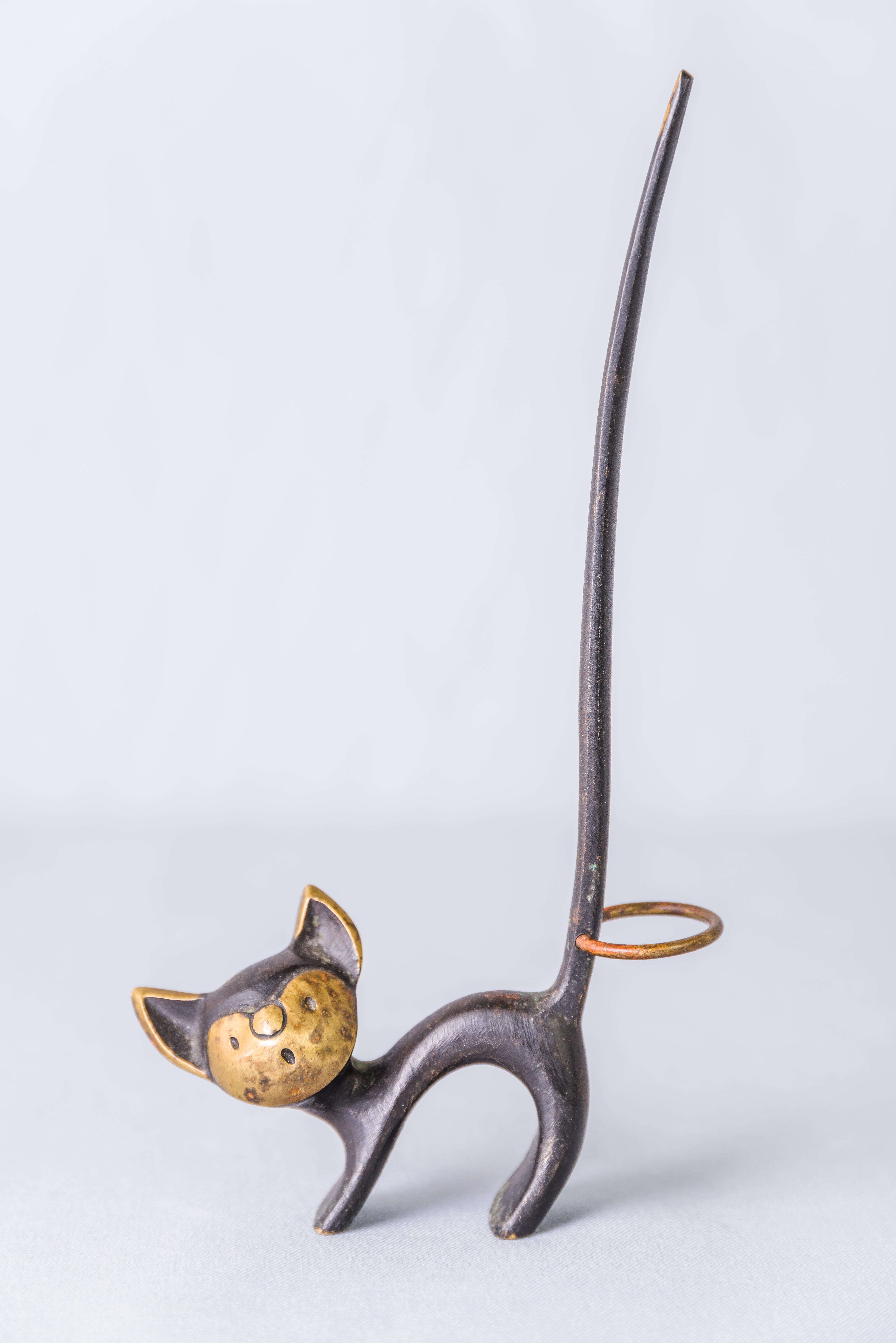 Walter Bosse - Porte-pendentif en laiton avec figurine de chat, porte-anneau en vente 1