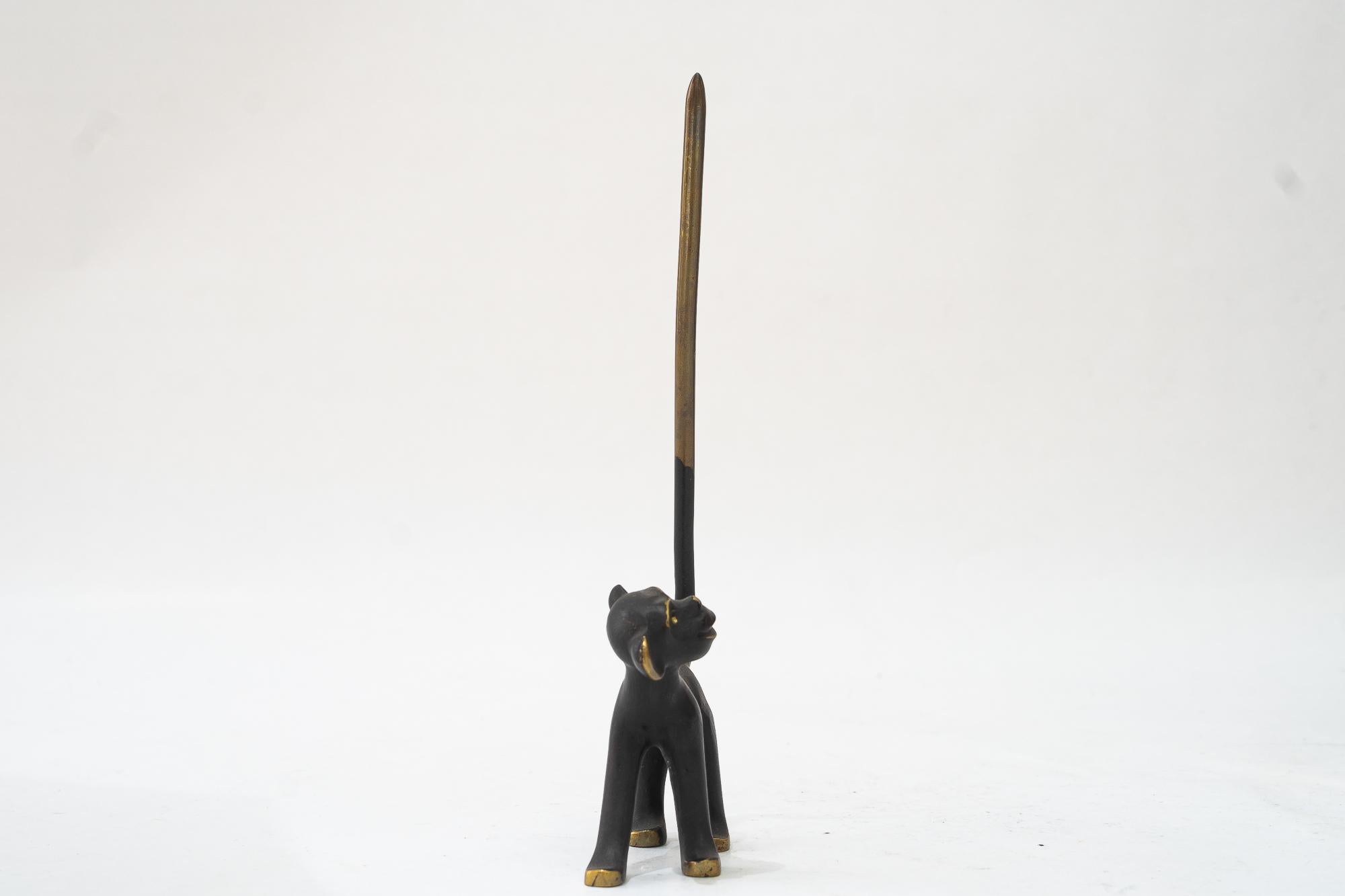 Walter Bosse Brass Monkey Figurine Pretzel Holder, Ring Holder In Good Condition For Sale In Wien, AT