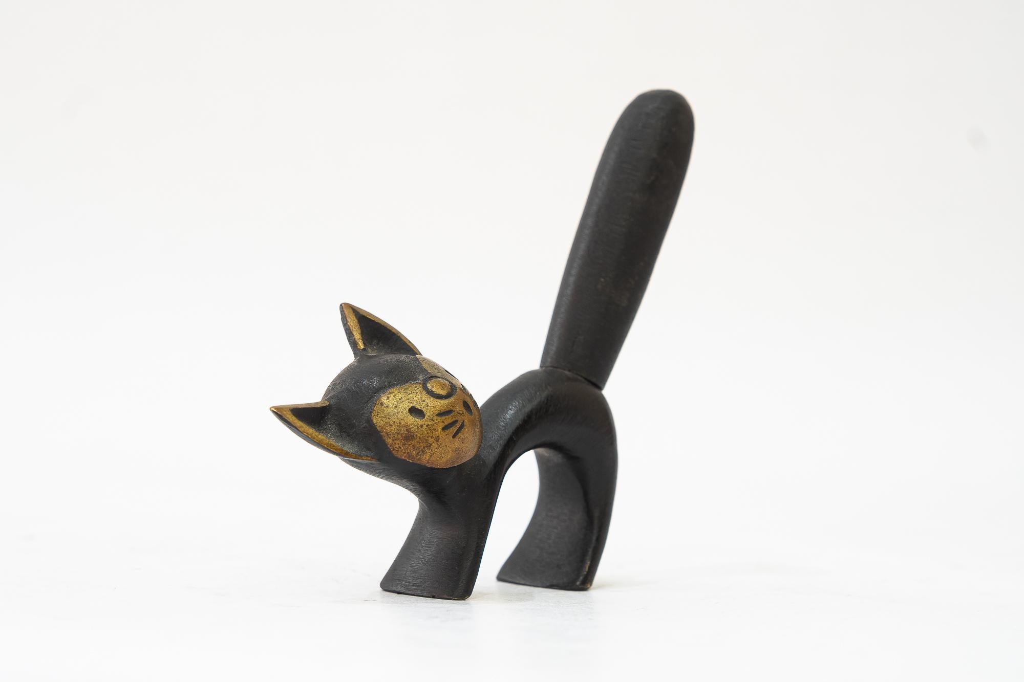Mid-Century moderno Walter Bosse gatto apribottiglie vienna anni '50 circa in vendita