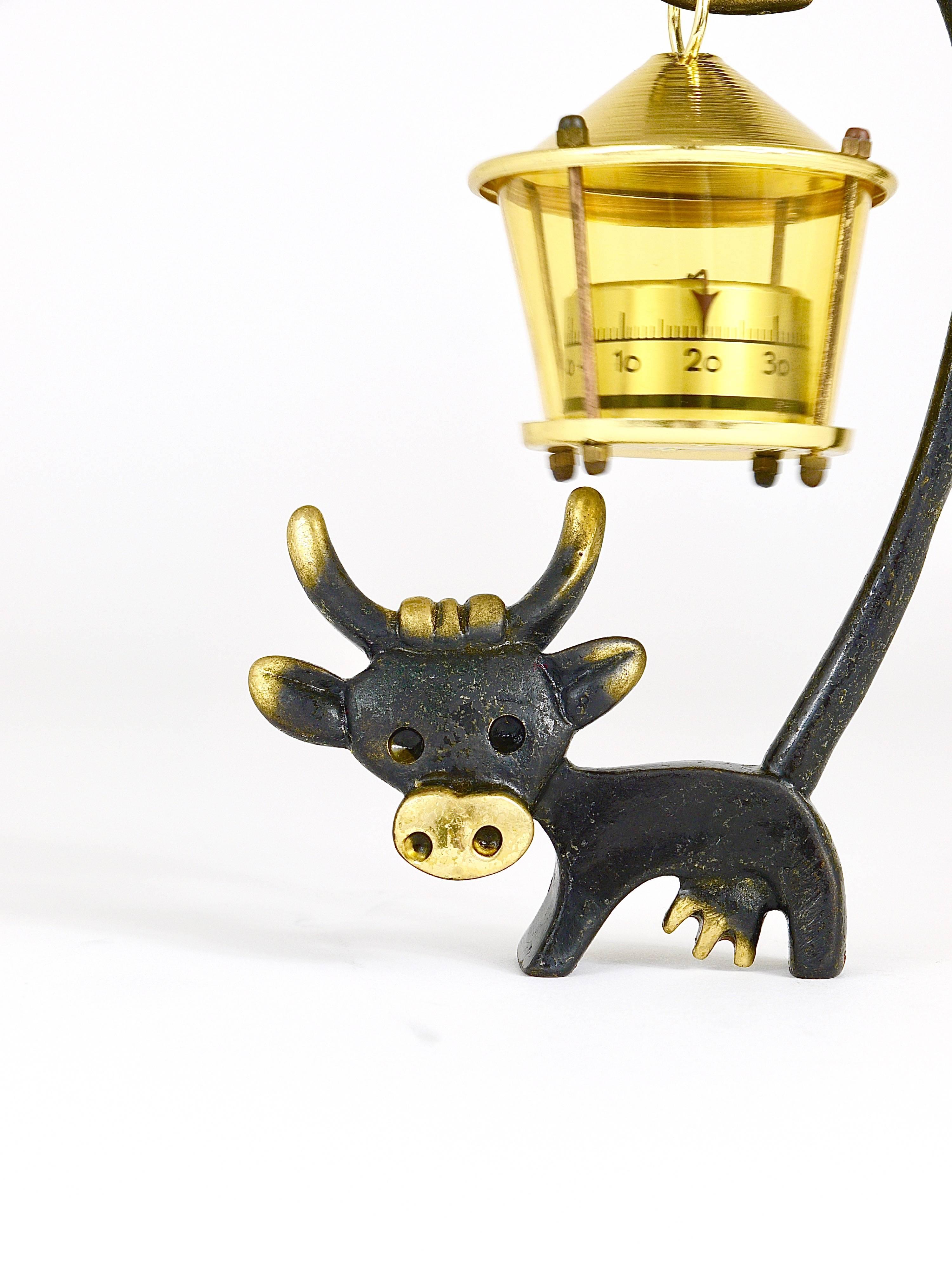 20ième siècle Figurine de vache Walter Bosse avec thermomètre par Herta Baller, Autriche, années 1950 en vente