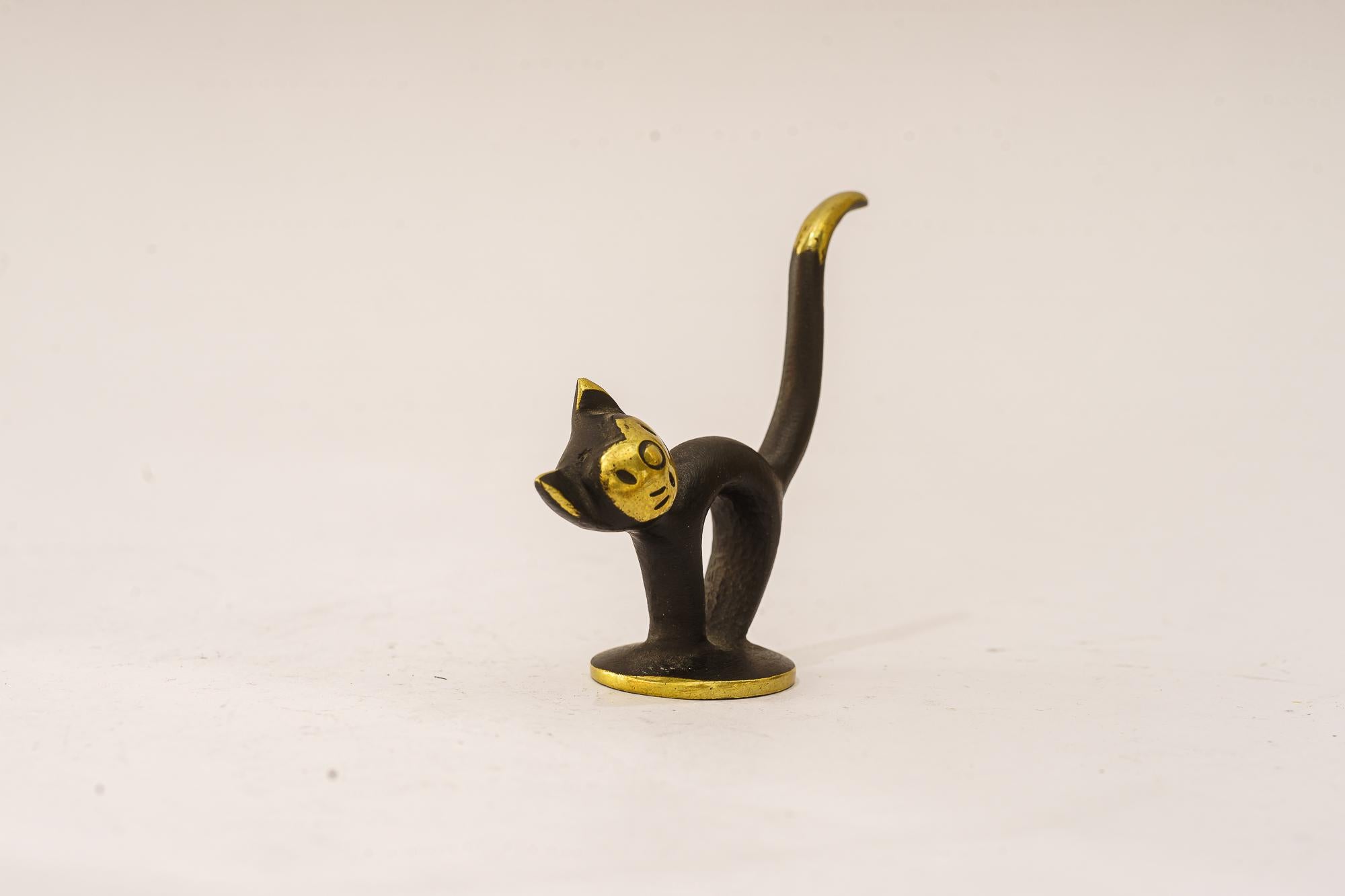Walter bosse for herta Baller cat figurine vienna around 1950s
Original condition