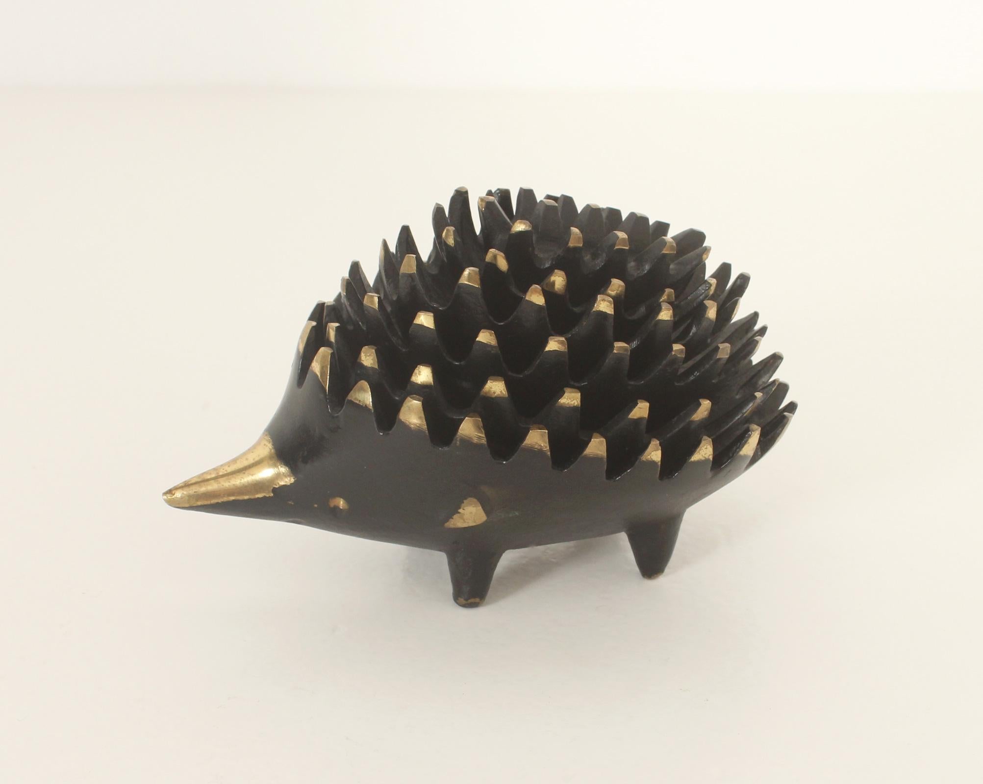 Austrian Walter Bosse Hedgehog Stackable Ashtray Set for Bertha Baller, 1955 For Sale