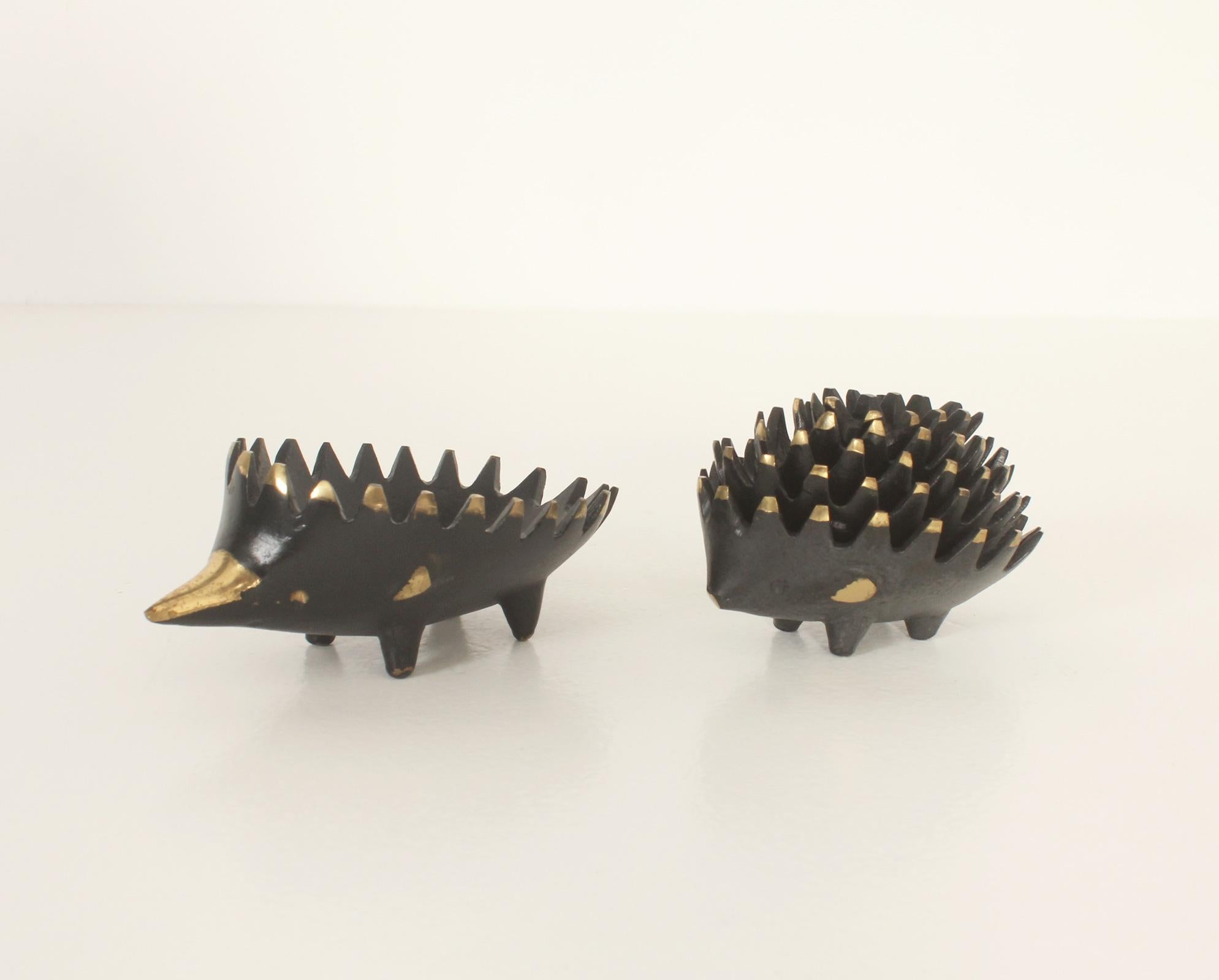 Mid-20th Century Walter Bosse Hedgehog Stackable Ashtray Set for Bertha Baller, 1955 For Sale