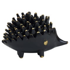 Sculture di animali in metallo