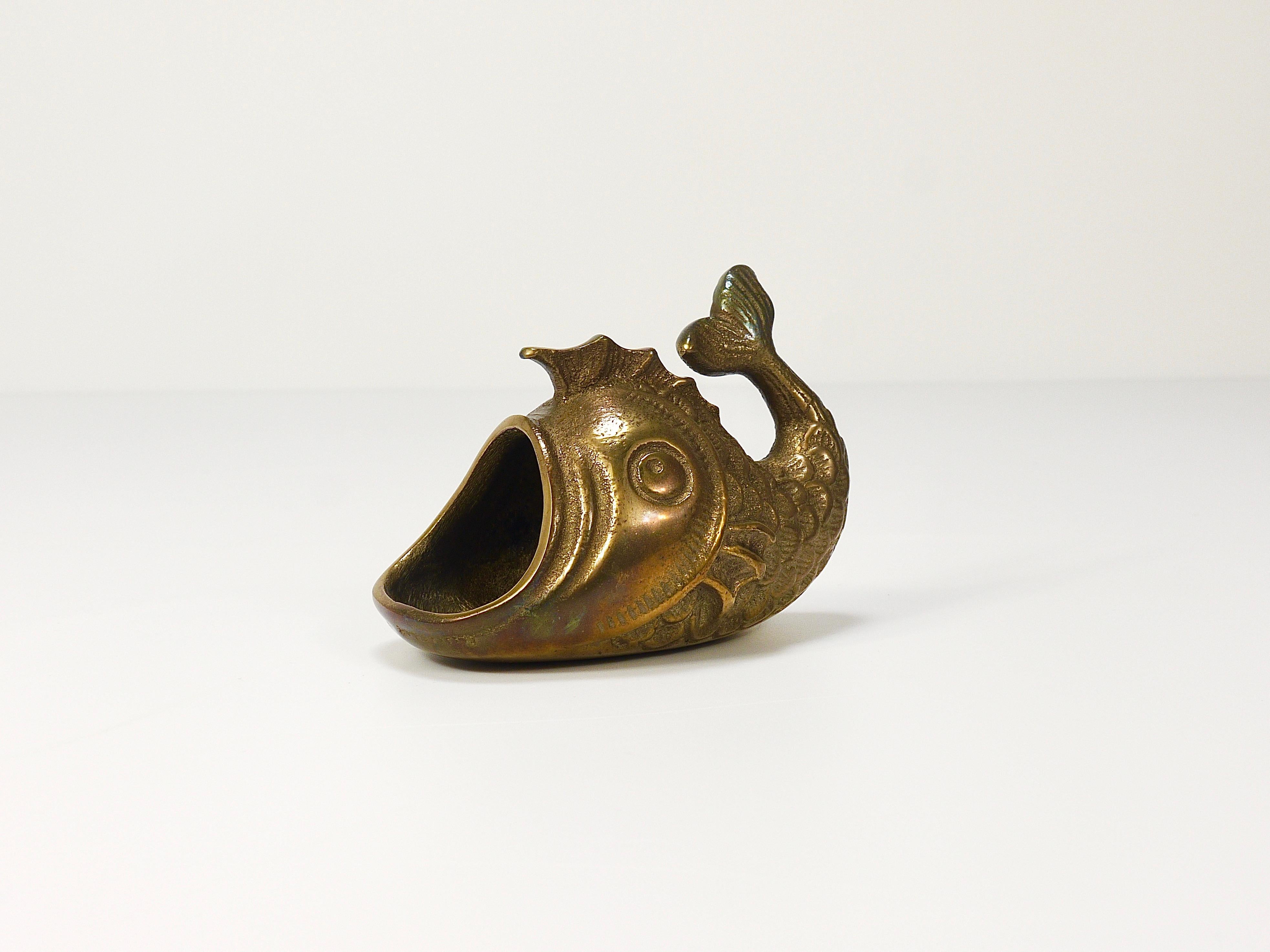 Walter Bosse Midcentury Fish Sculpture Brass Ashtray, Austria, 1950s For Sale 9