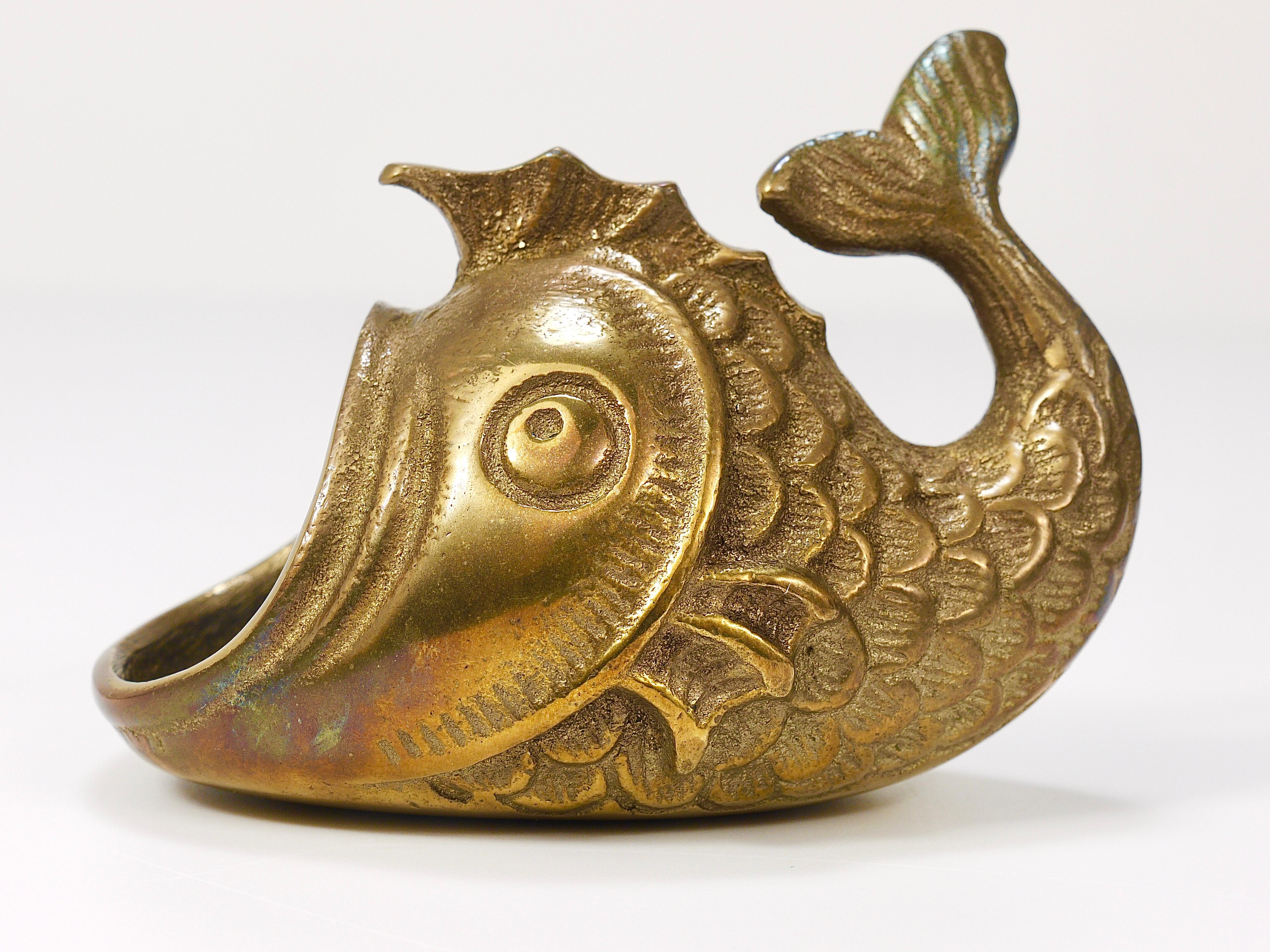 Walter Bosse Midcentury Fish Sculpture Brass Ashtray, Austria, 1950s For Sale 1