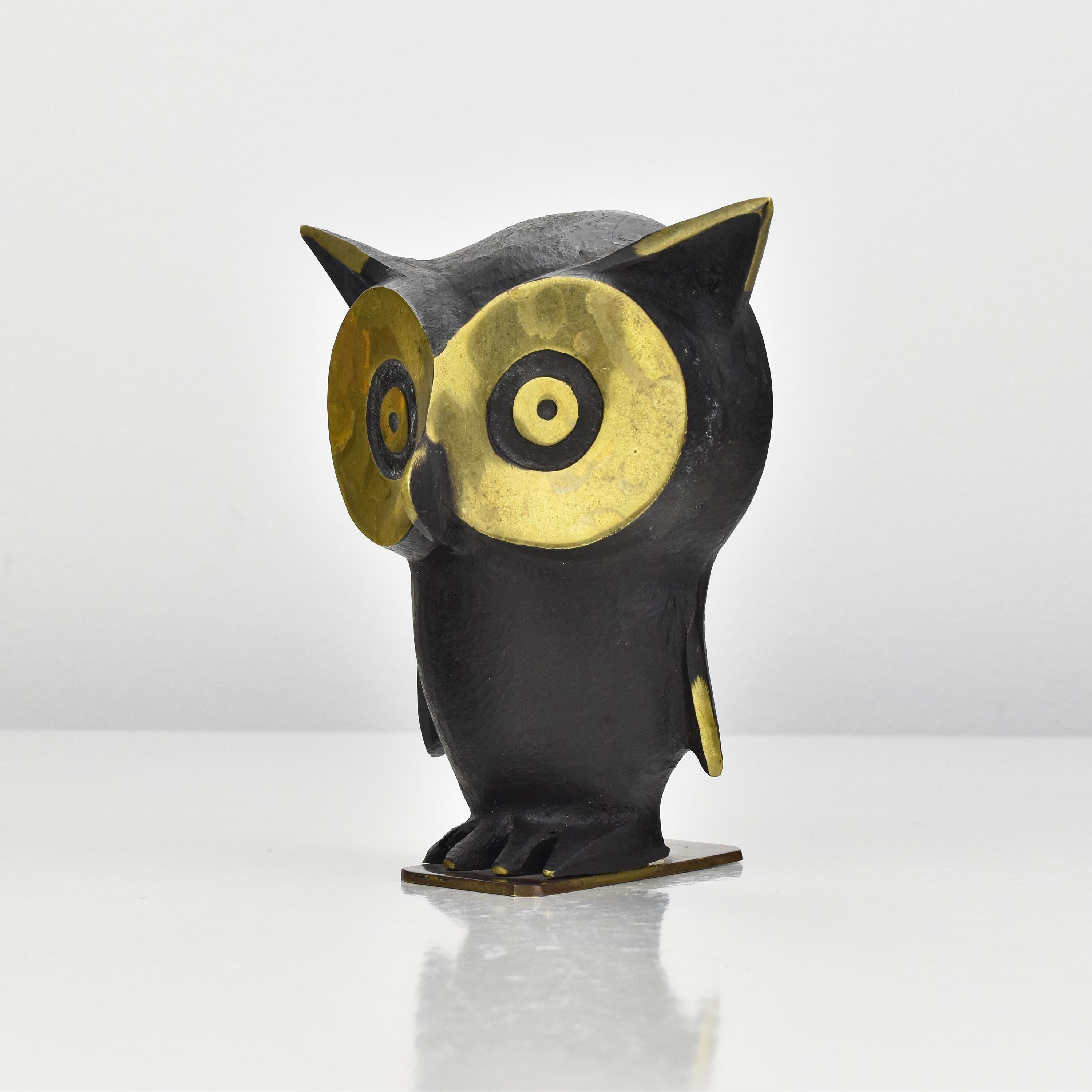 Mid-Century Modern Walter Bosse Owl Sculpture Figurative Bookend for Hertha Baller c. 1950s