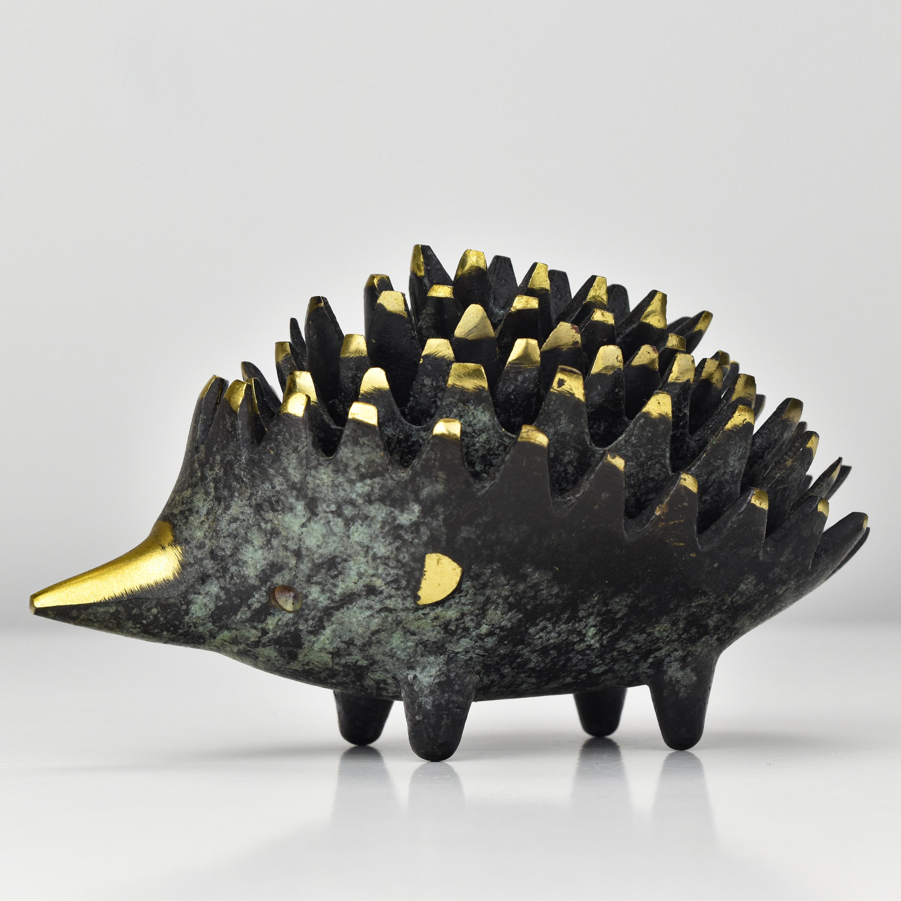 Satz von 6 Hedgehog-Skulpturen von Walter Bosse für Hertha Baller, Aschenbecher, ca. 1950er Jahre (Moderne der Mitte des Jahrhunderts) im Angebot