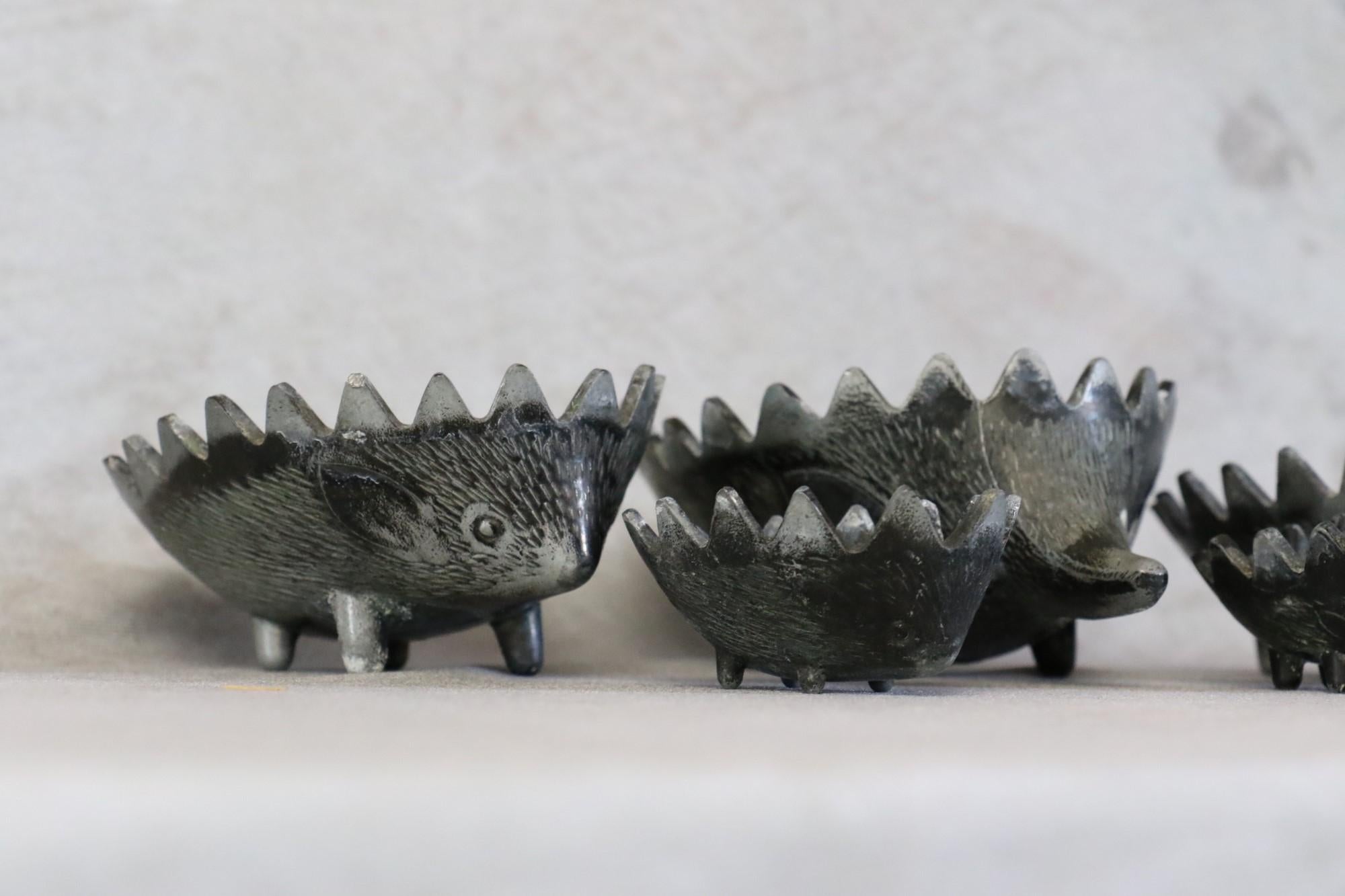 Walter Bosse Set of 6 Hedgehog Sculptures for Hertha Baller, circa 1950s In Fair Condition For Sale In Camblanes et Meynac, FR