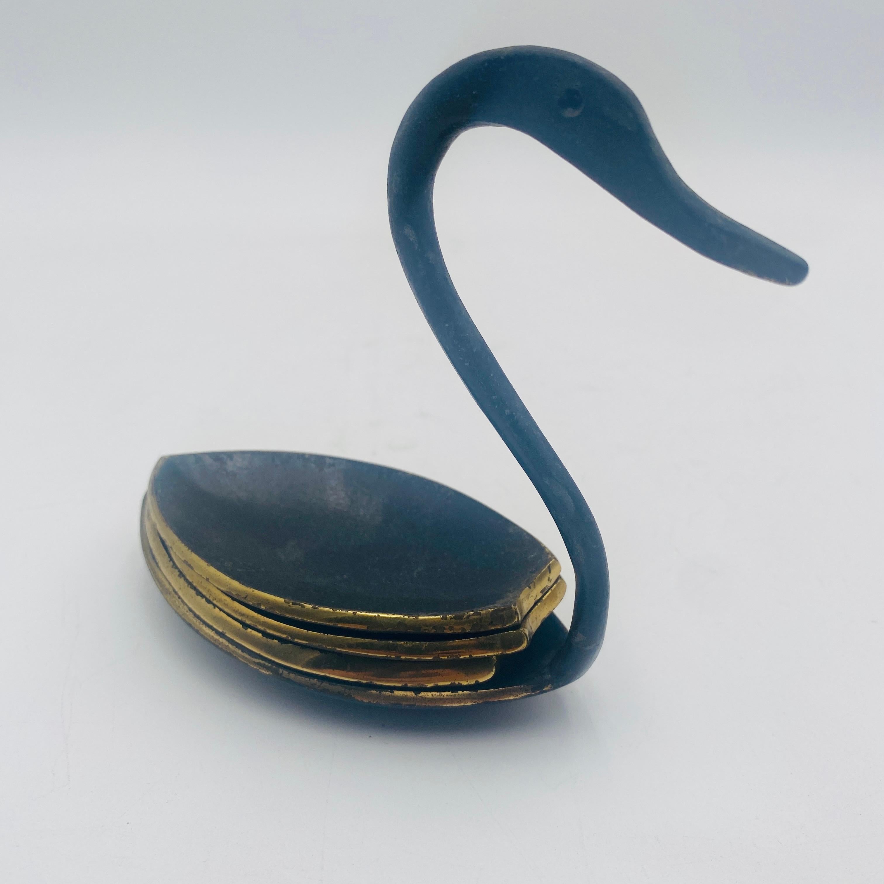 Walter Bosse Schwan Stapelbare Aschenbecher aus Messing, Herta Baller, Österreich, 1950er Jahre im Zustand „Gut“ in San Juan Capistrano, CA