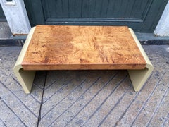 Mesa baja de madera burilada Walter Dorwin Teague para Muebles Hastings