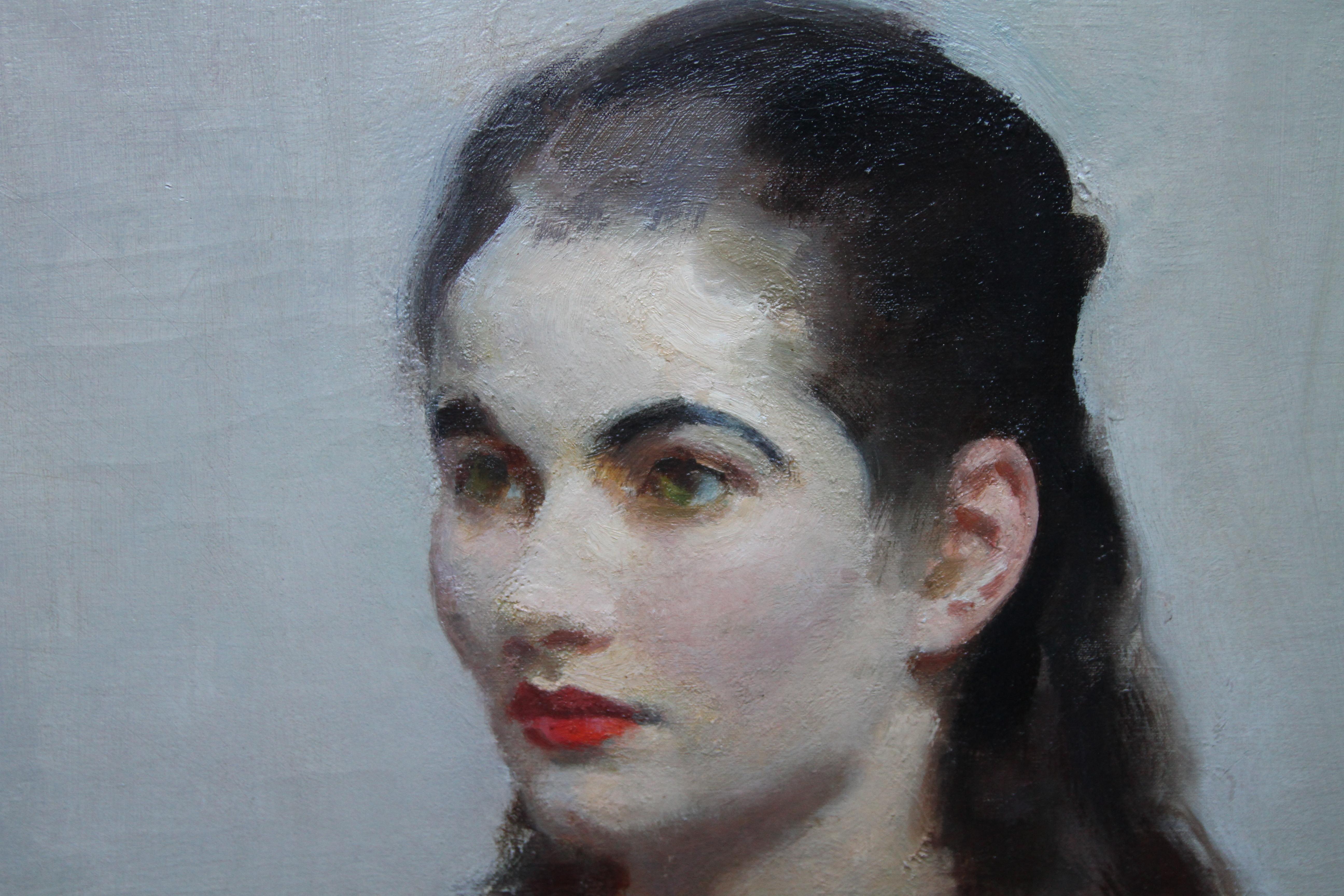 Portrait de jeune femme en rouge - Peinture à l'huile impressionniste britannique des années 20 - intérieur en vente 4