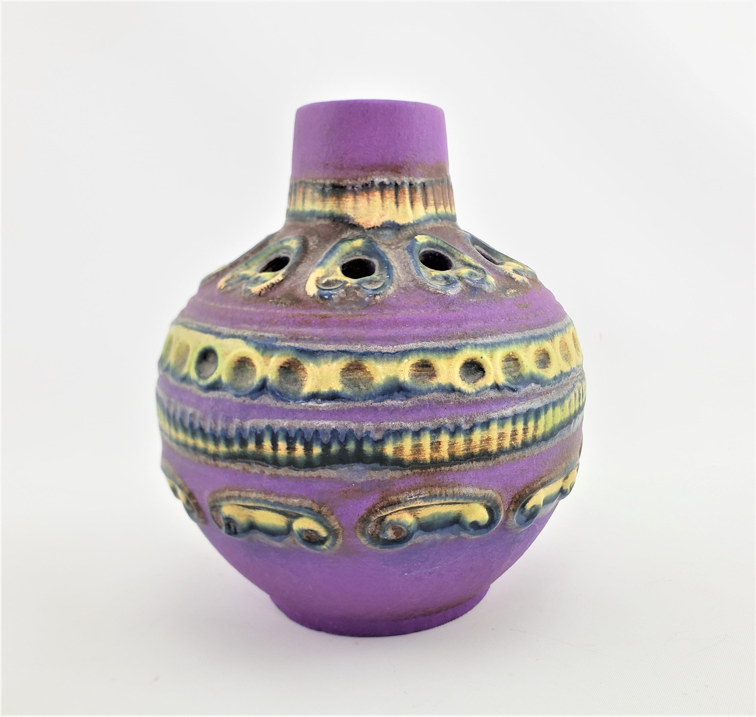 Mid-Century Modern Poterie d'art Allemagne de l'Ouest de Walter Gerhards 2270/16 Vase violet moderne du milieu du siècle dernier en vente