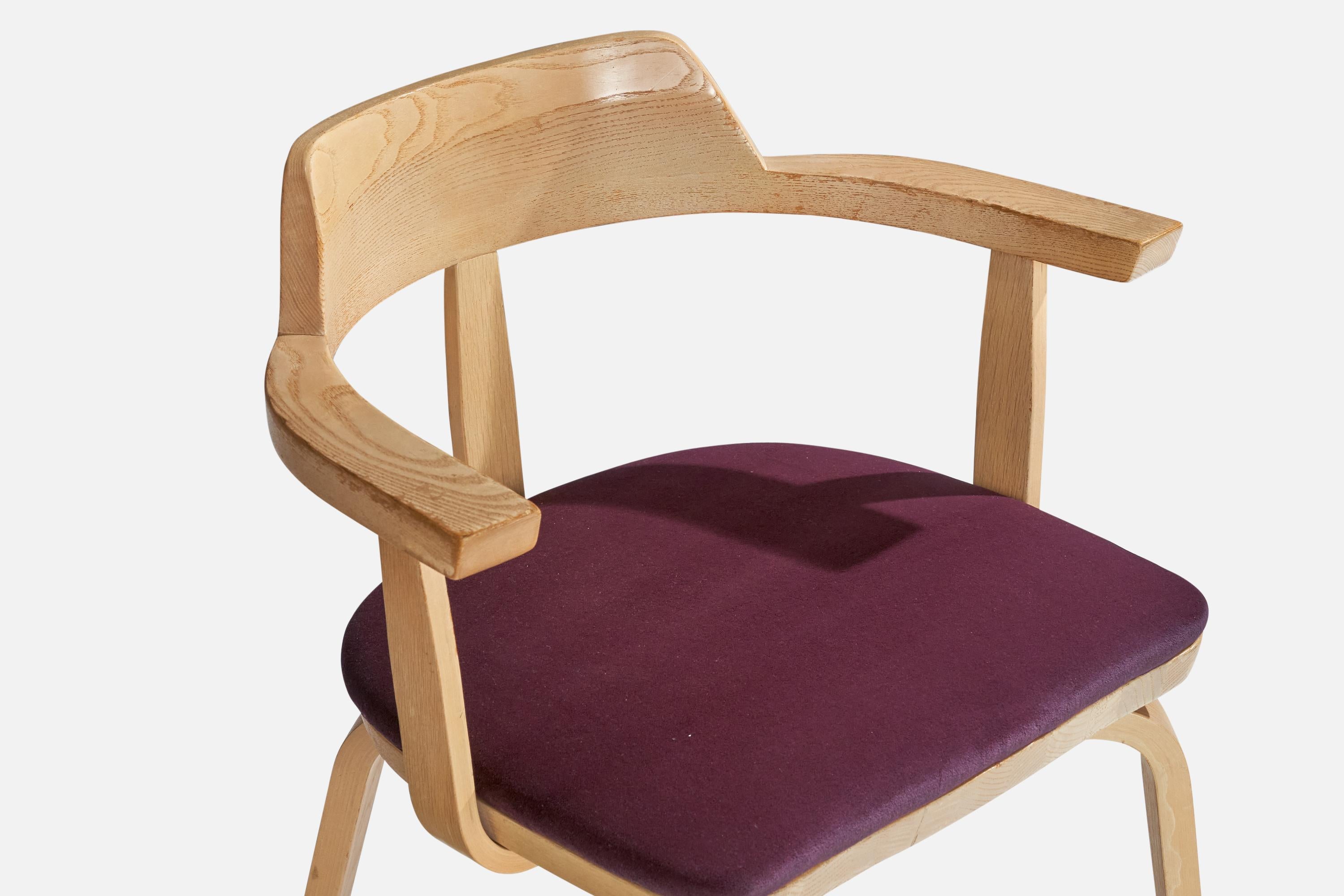 Walter Gropius, Armchairs, Oak, Velvet, USA, 1970s For Sale 7