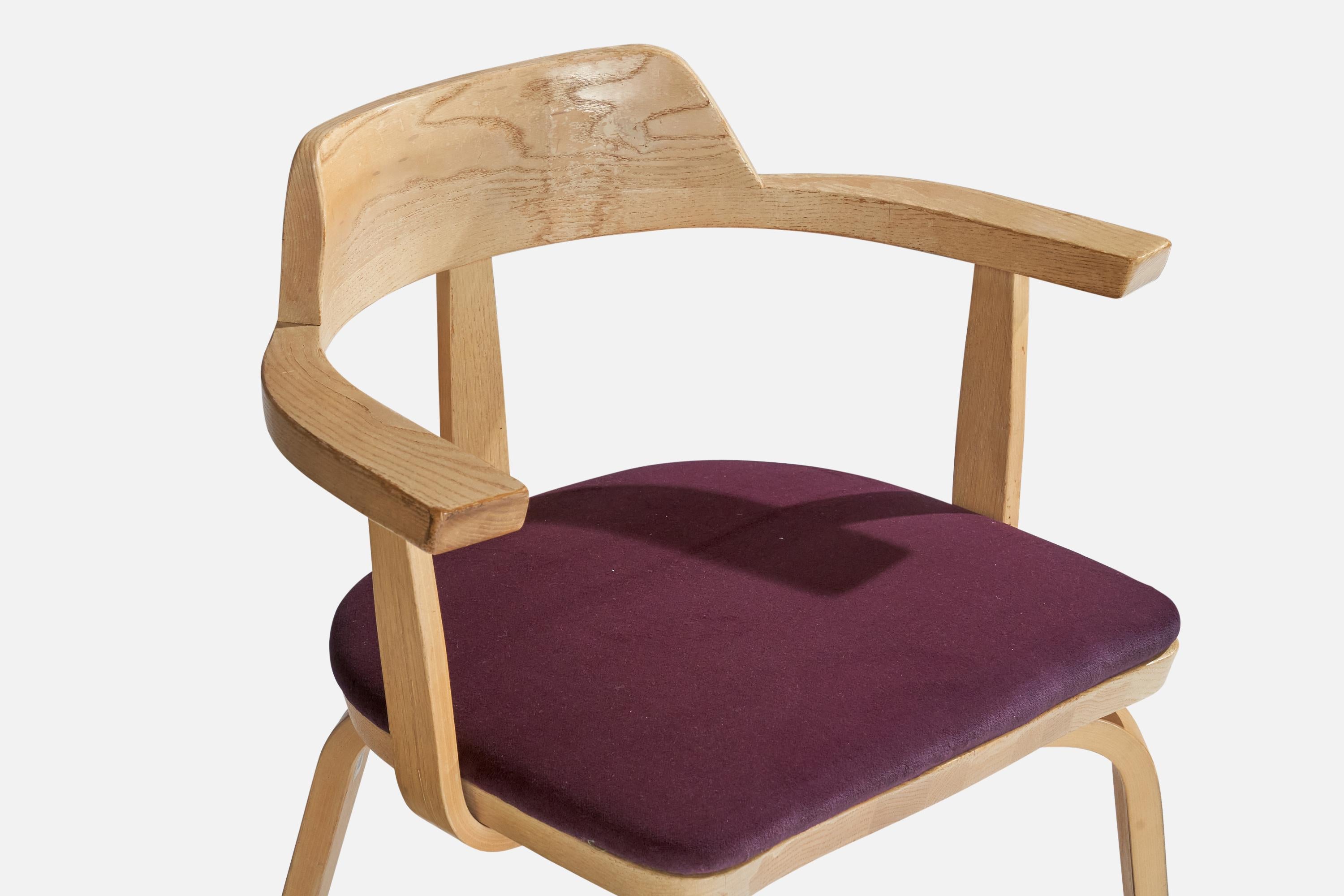 Walter Gropius, Armchairs, Oak, Velvet, USA, 1970s For Sale 9