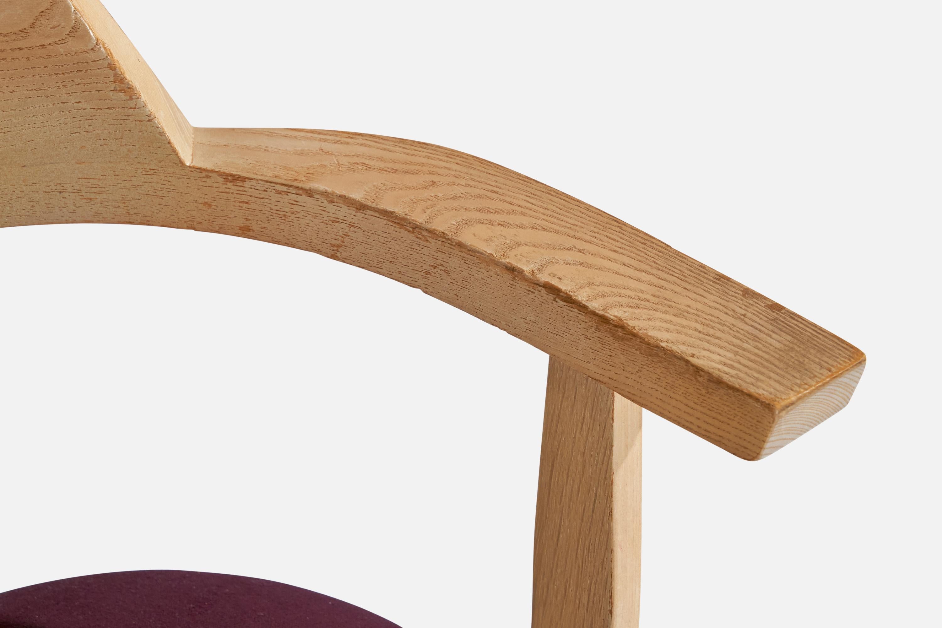 Walter Gropius, Armchairs, Oak, Velvet, USA, 1970s For Sale 1