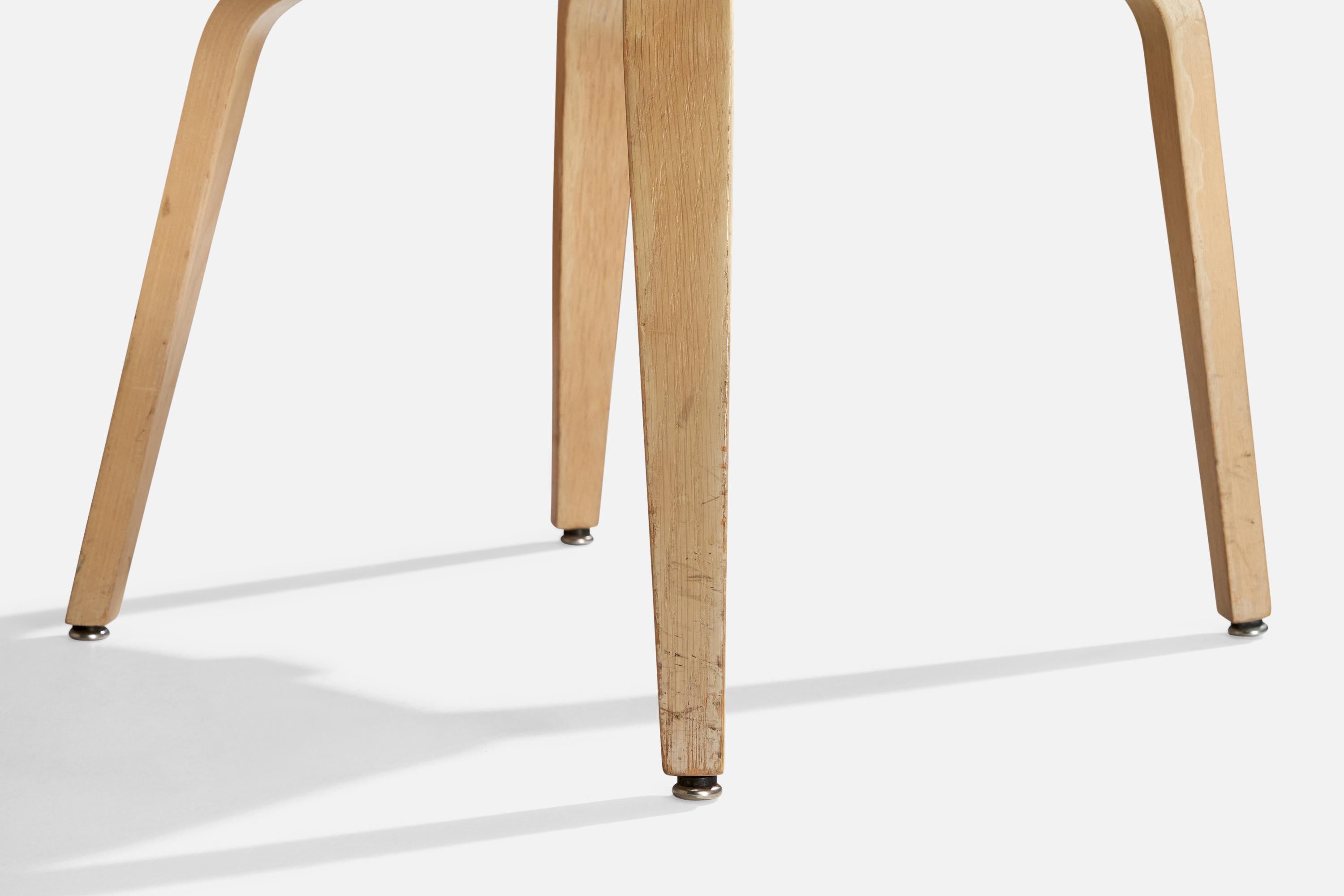 Walter Gropius, Armchairs, Oak, Velvet, USA, 1970s For Sale 3
