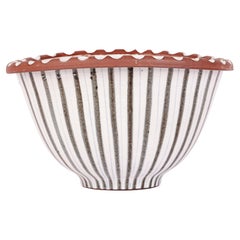 Ciotola con motivo lineare di Walter & Jack Cole Studio Pottery della metà del secolo scorso