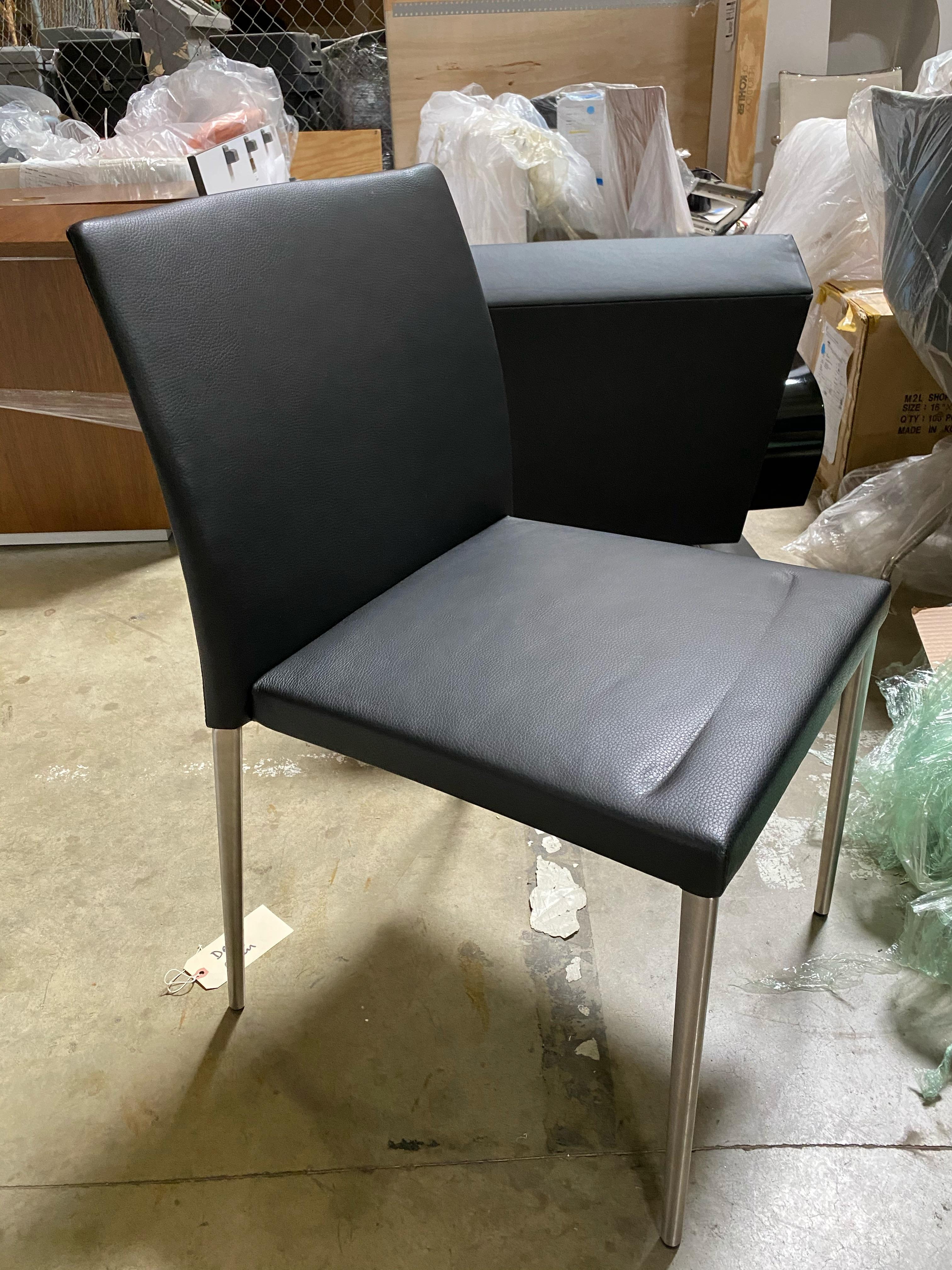 Contemporary Walter Knoll Deen Leather Chair in STOCK For Sale