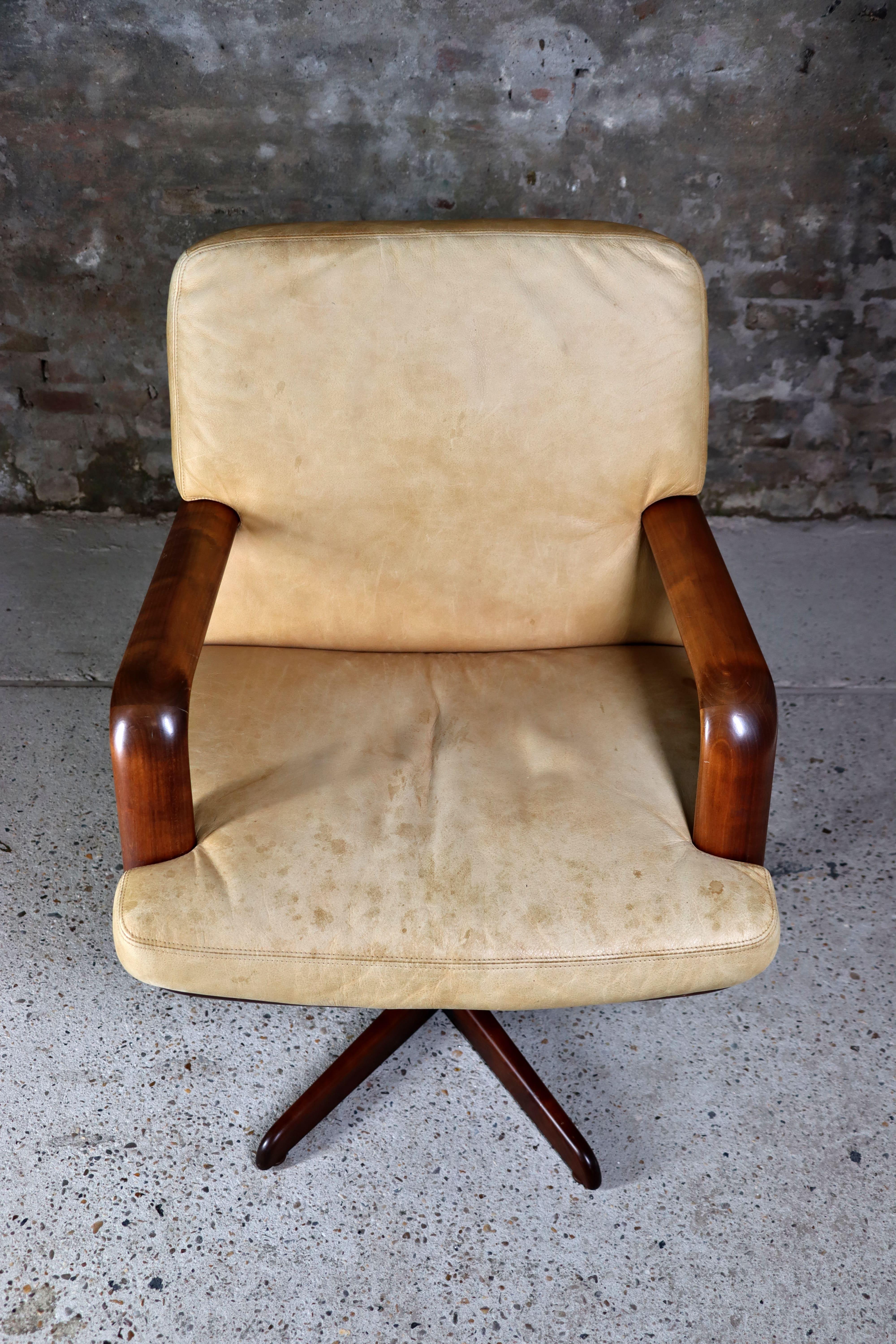 Walter Knoll – Don chair – Set of 2 – Bernd Münzebrock – 1970s For Sale 4