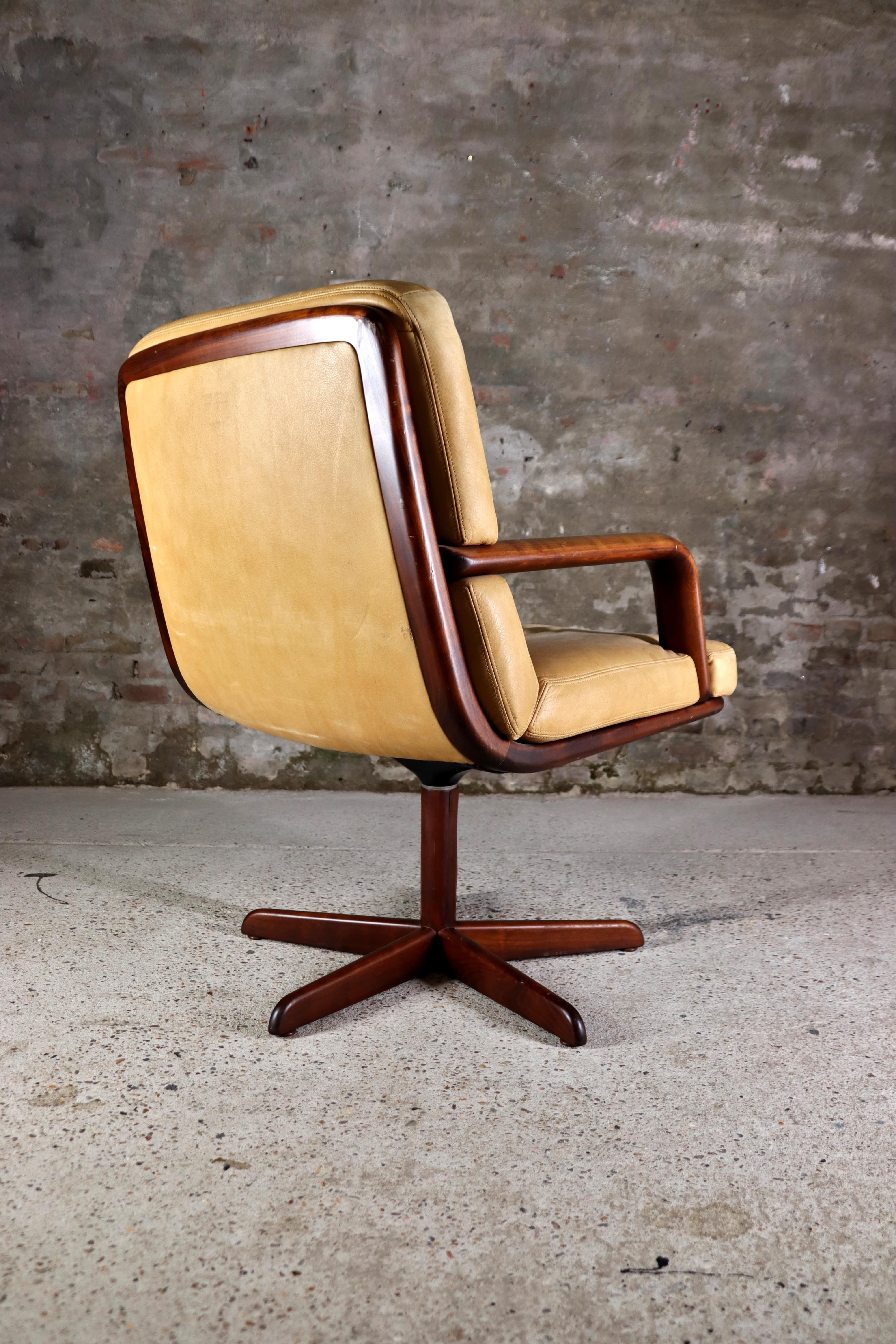 Walter Knoll – Don chair – Set of 2 – Bernd Münzebrock – 1970s For Sale 6