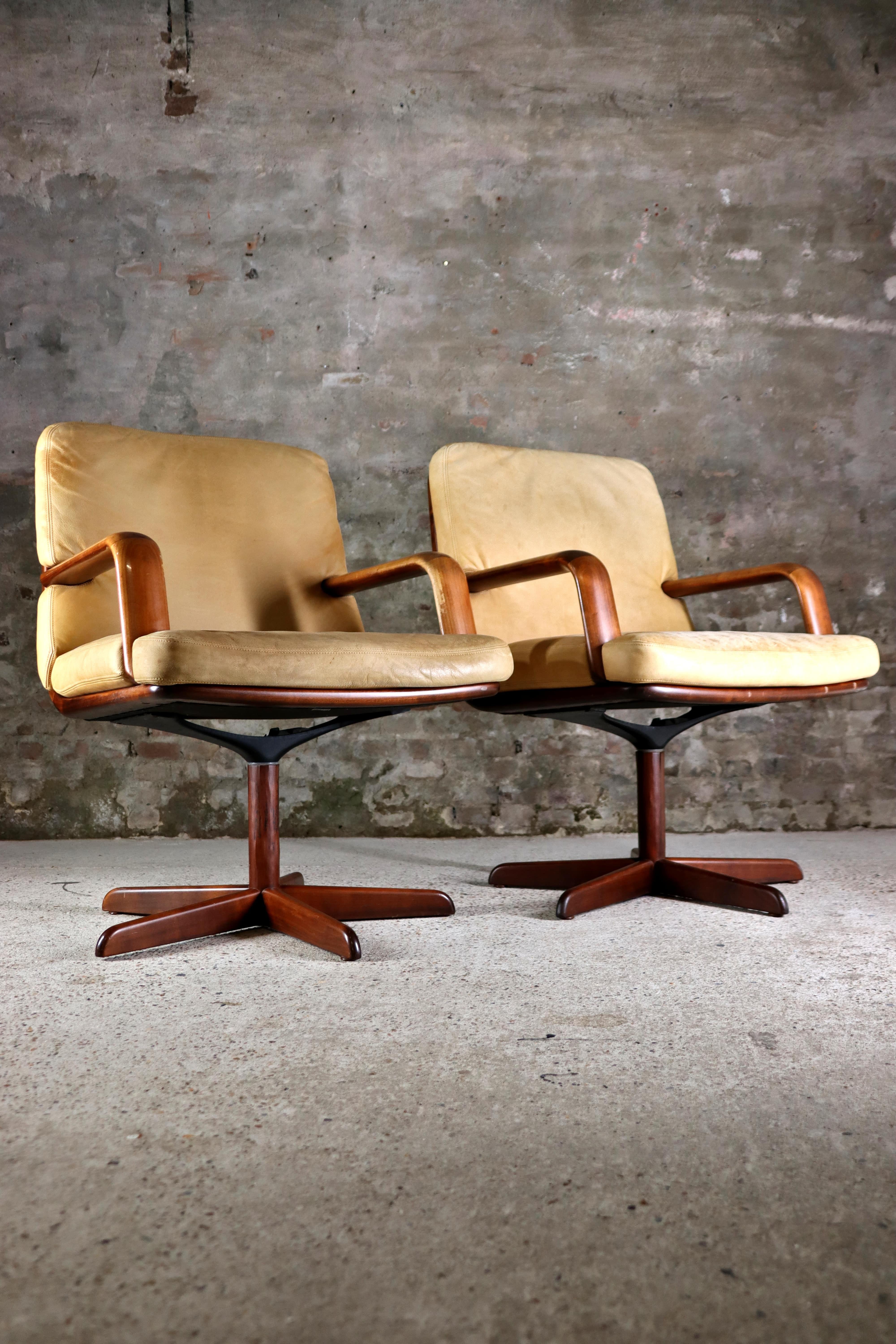 European Walter Knoll – Don chair – Set of 2 – Bernd Münzebrock – 1970s For Sale
