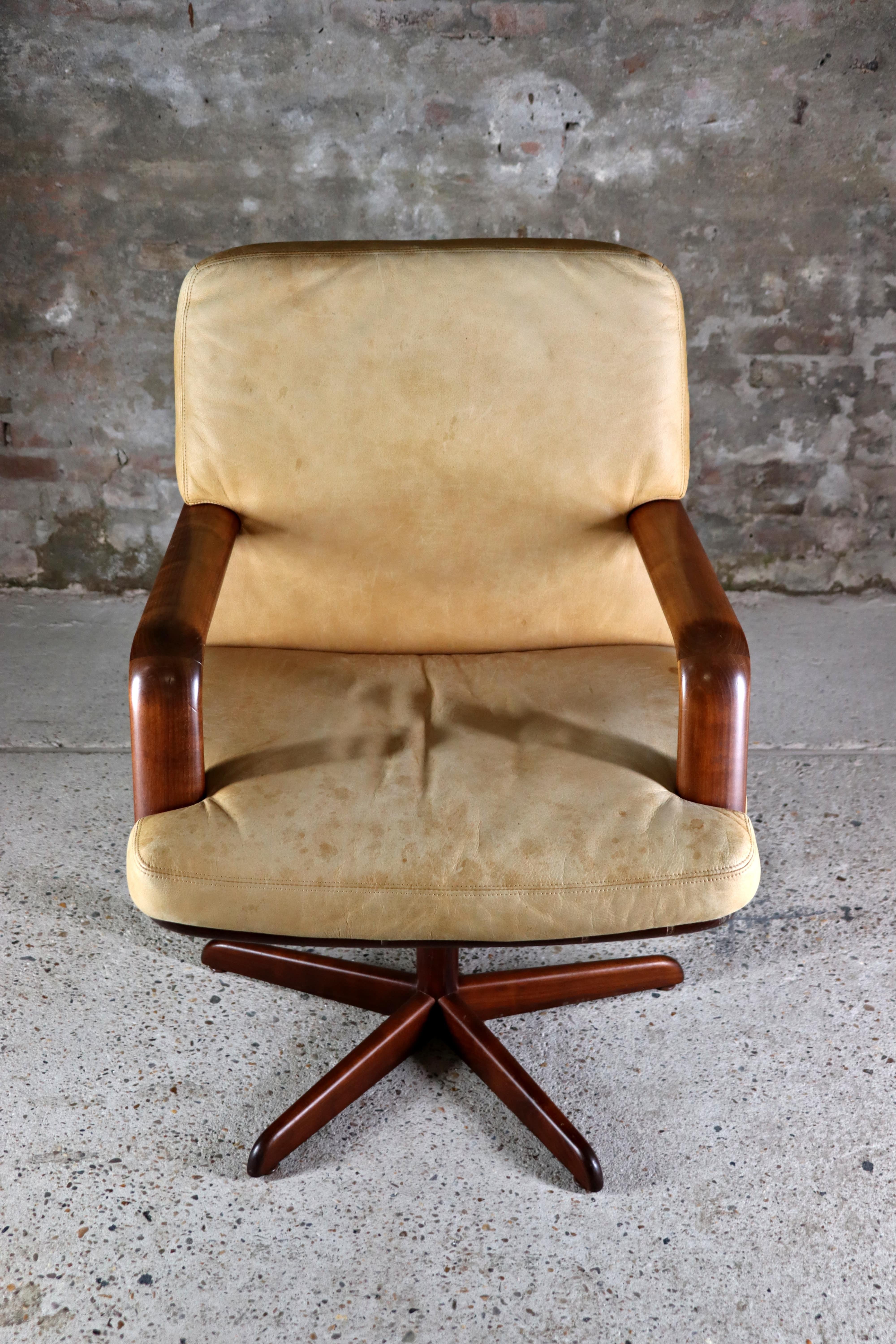 Walter Knoll – Don chair – Set of 2 – Bernd Münzebrock – 1970s For Sale 3