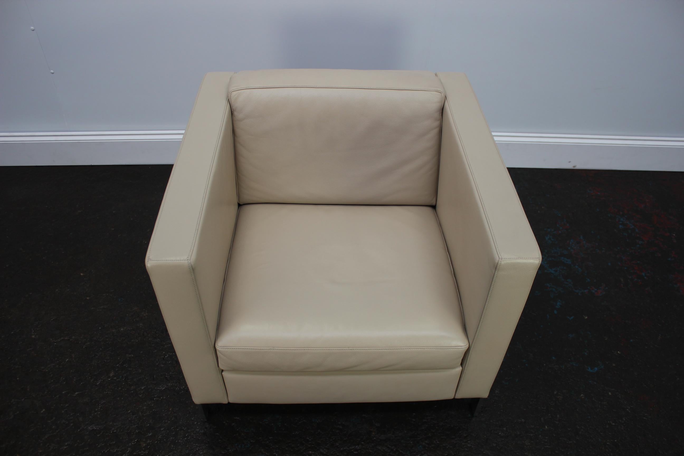 Walter Knoll „Foster 500.10“ Sessel aus elfenbeinfarbenem Leder von Sir Norman Foster im Zustand „Gut“ im Angebot in Barrowford, GB