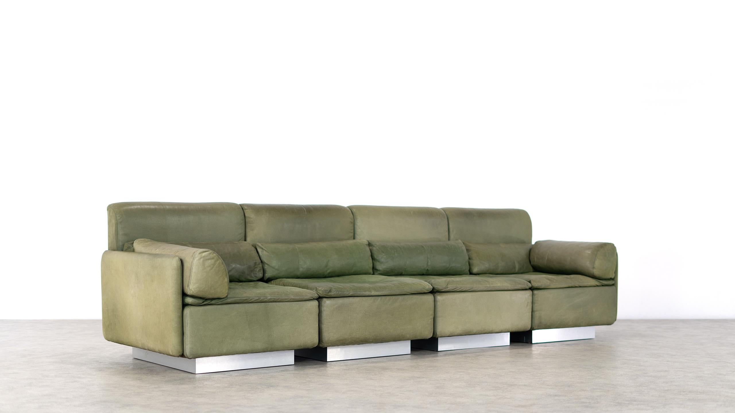 Late 20th Century Walter Knoll, Hollywood Lounge 4 Seater Sectional Sofa, 1972 for Knoll, Olive