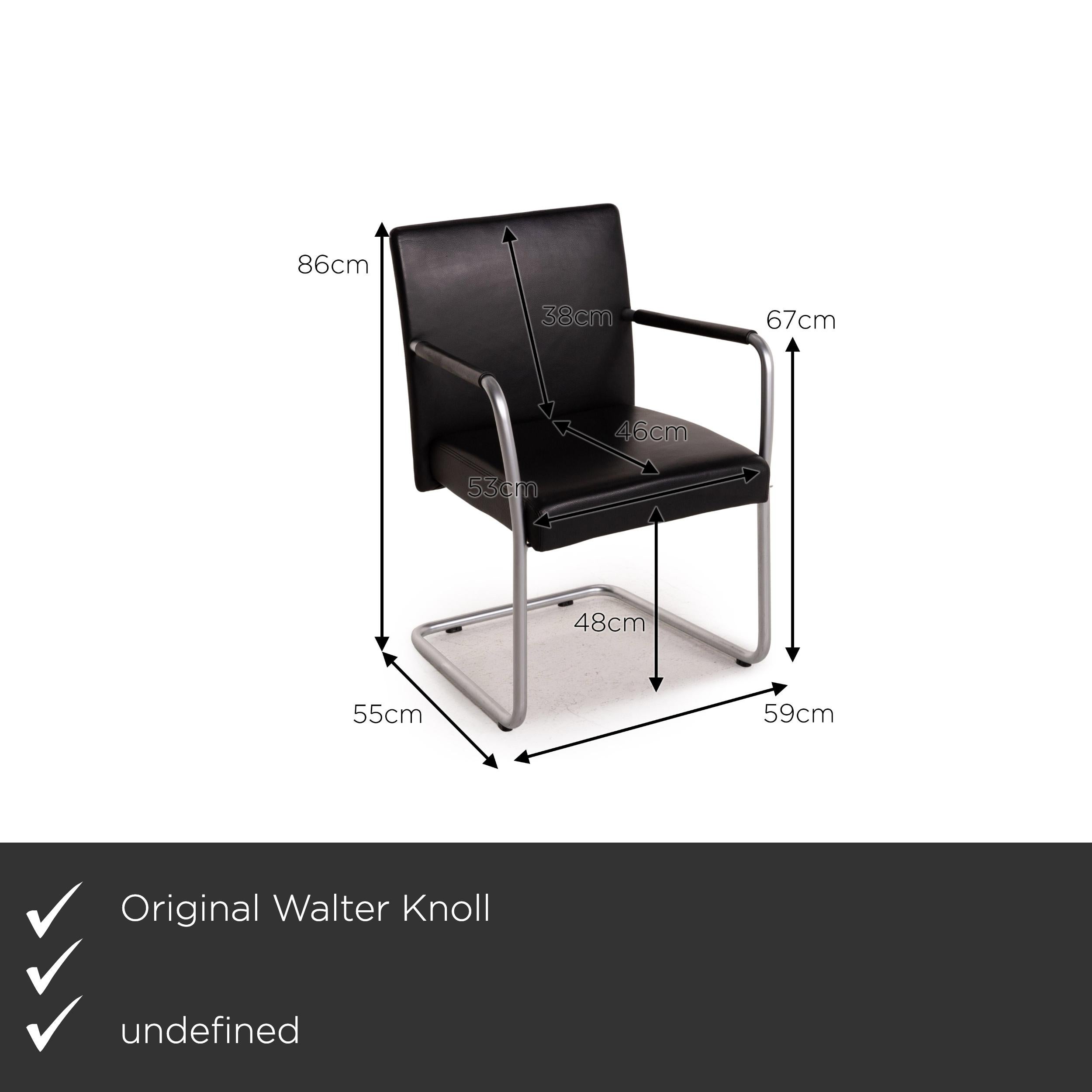 We present to you a Walter Knoll Jason 1519 leather chair set black 6x cantilever chairs.

Product measurements in centimeters:

Depth: 55
Width: 59
Height: 86
Seat height: 48
Rest height: 67
Seat depth: 46
Seat width: 53
Back height: