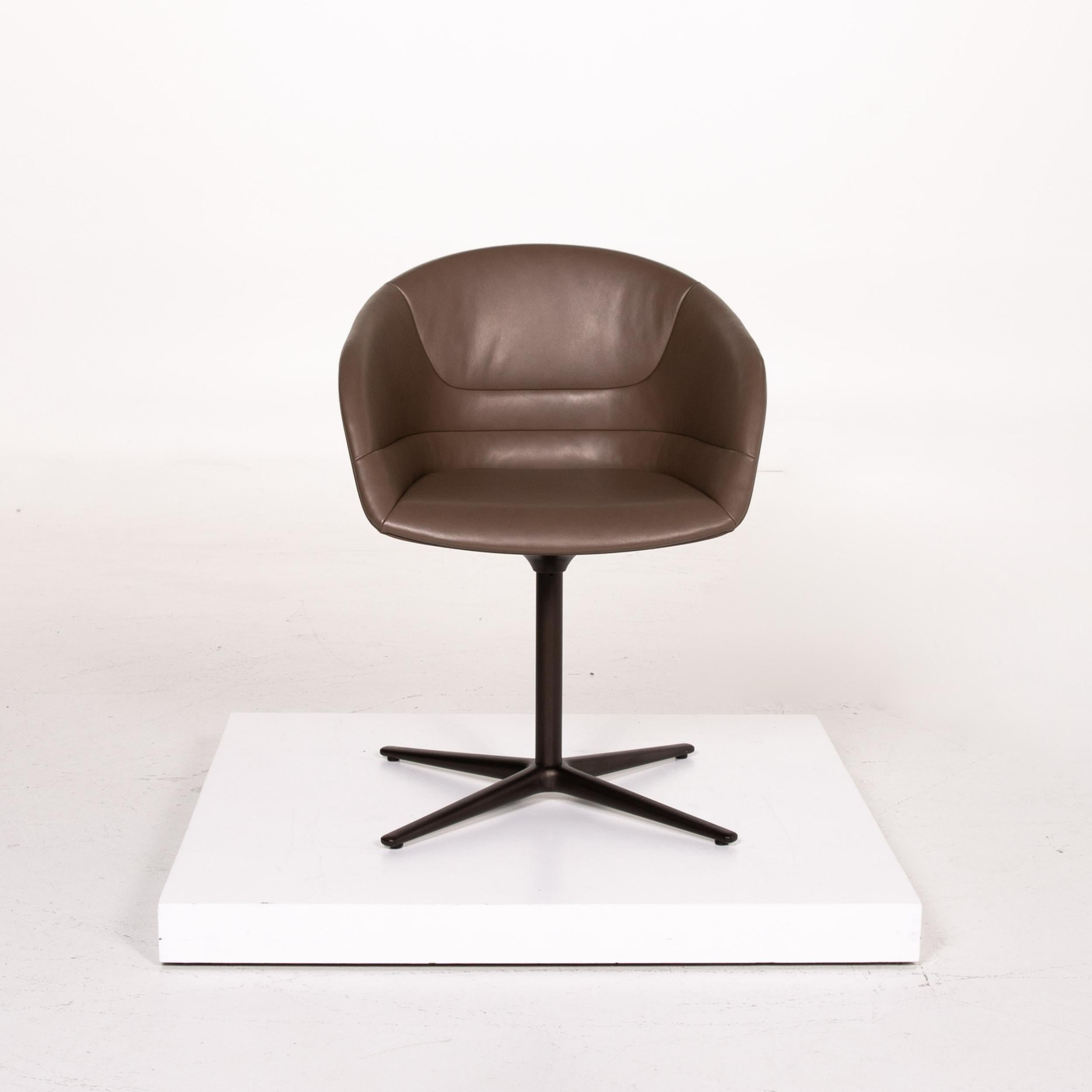 Contemporary Walter Knoll Kyo Leather Armchair Gray Chair Swivel For Sale