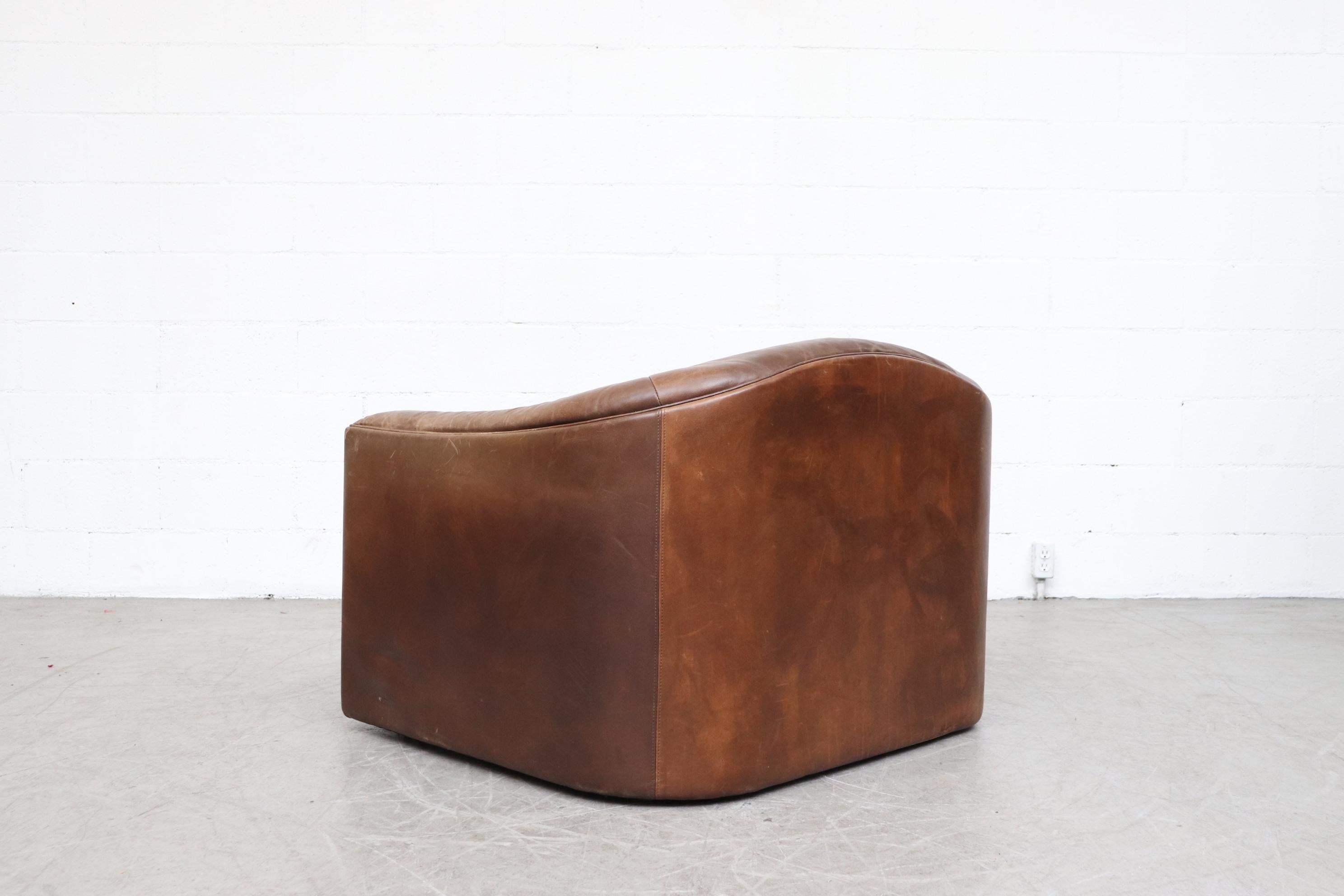 Mid-Century Modern Walter Knoll Leather Lounge Chair
