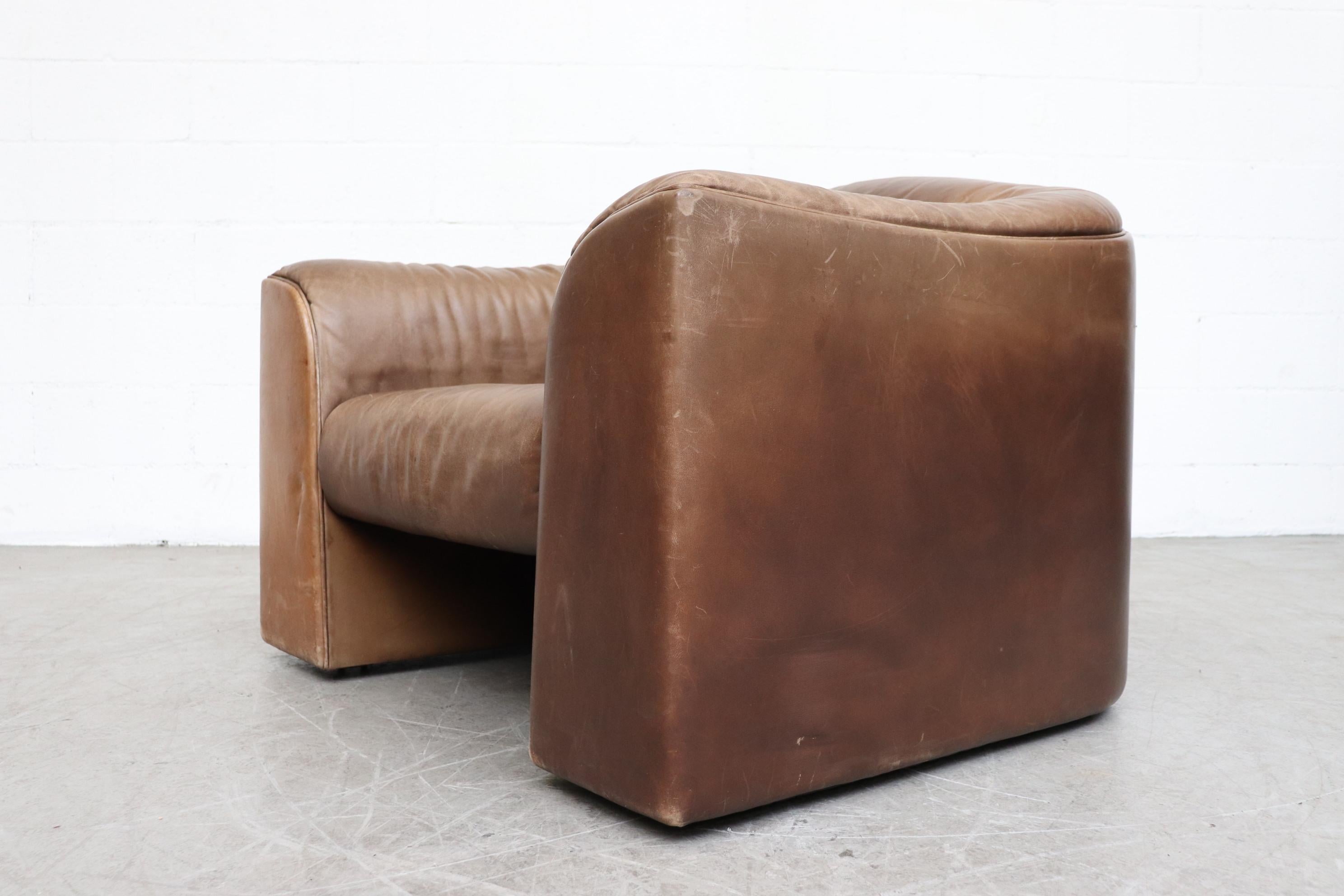 Walter Knoll Leather Lounge Chair In Good Condition In Los Angeles, CA
