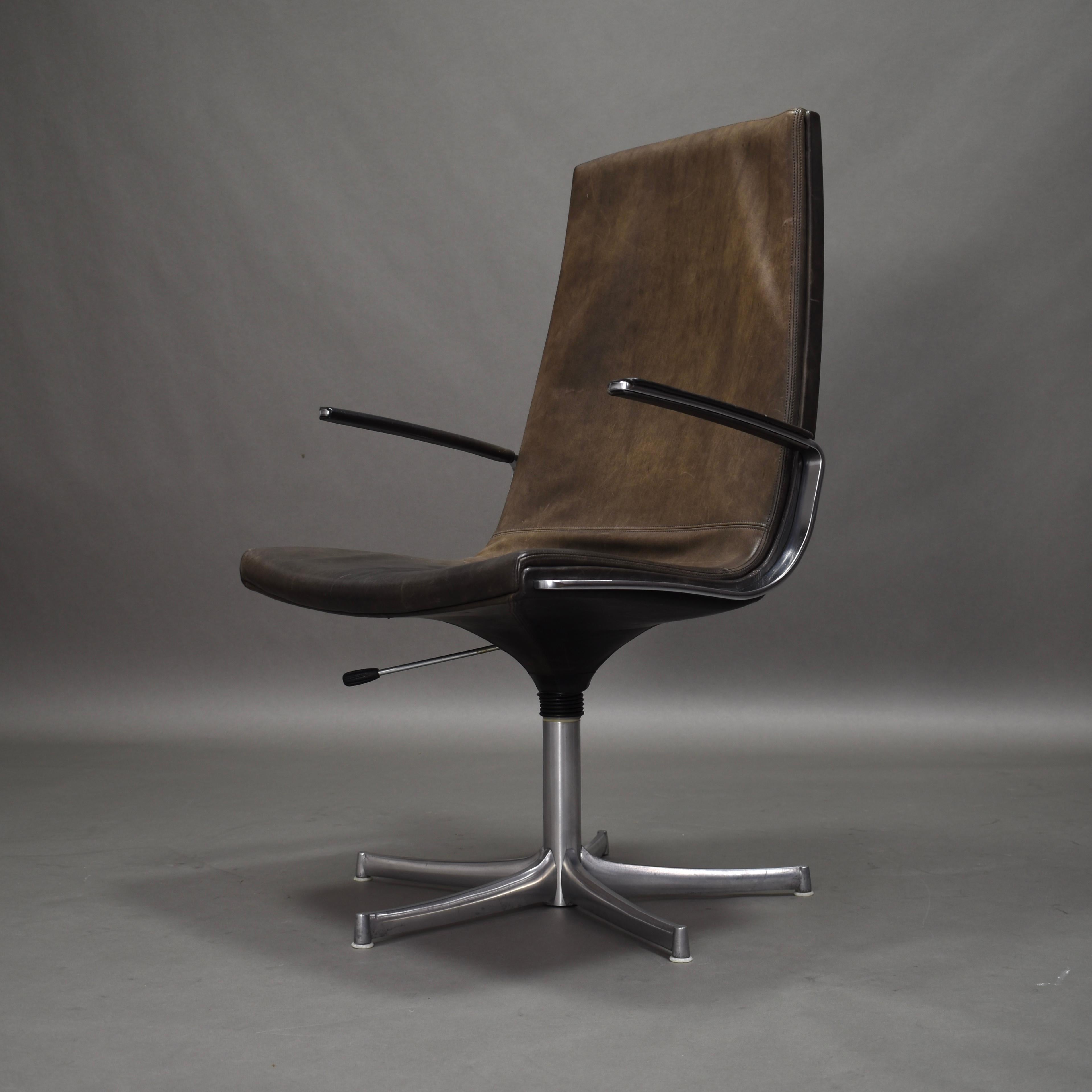Late 20th Century Walter Knoll Leather Office / Desk Swivel Armchairs, Germany, 1975