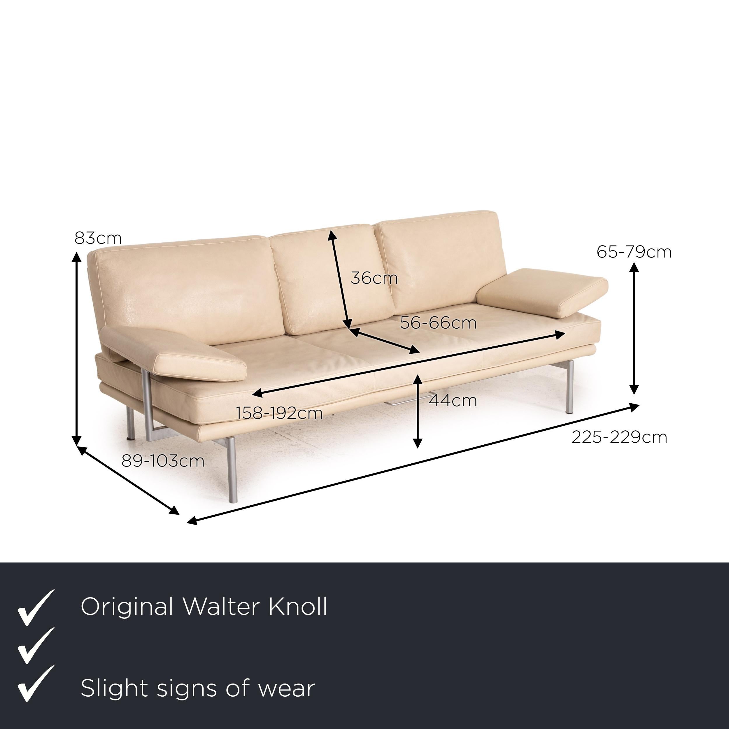 We present to you a Walter Knoll living platform leather sofa beige three-seater function Coucg.

Product measurements in centimeters:

Depth 89
Width 225
Height 83
Seat height 44
Rest height 65
Seat depth 53
Seat width 158
Back height