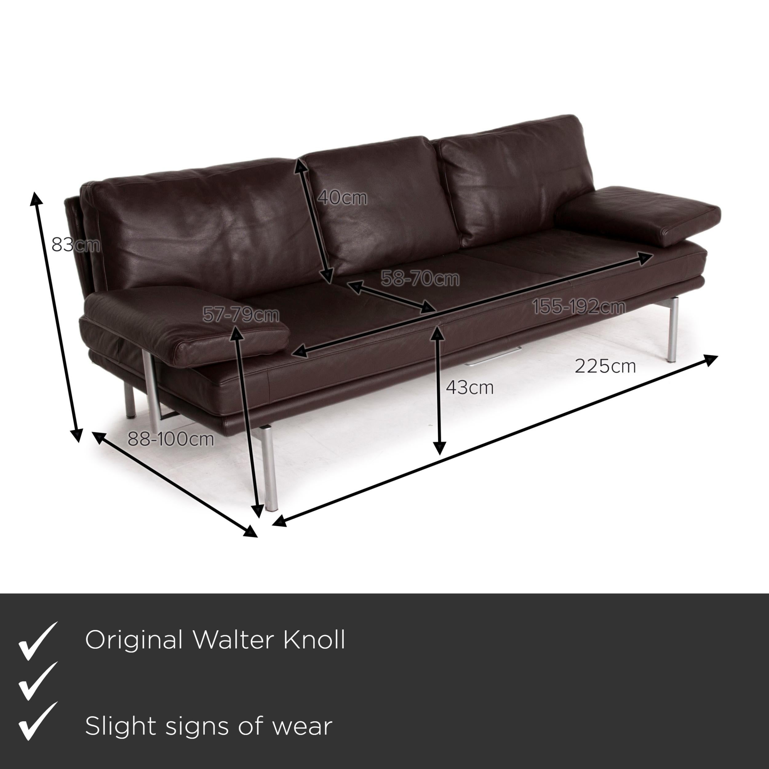 We present to you a Walter Knoll Living Platform leather sofa brown three-seater function dark brown.


 Product measurements in centimeters:
 

Depth: 88
Width: 225
Height: 83
Seat height: 43
Rest height: 57
Seat depth: 58
Seat width:
