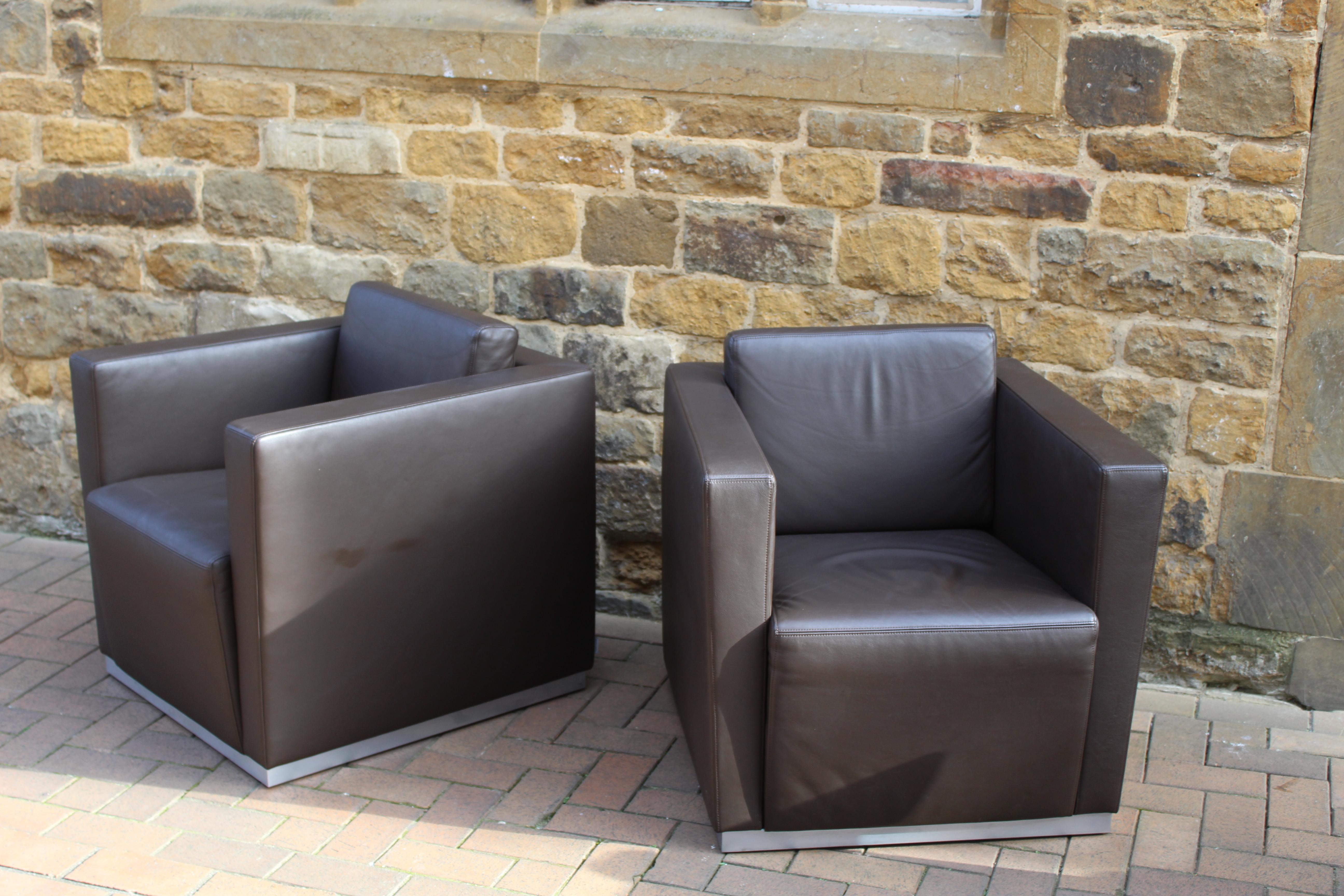 Mid-Century Modern Walter Knoll Pair of Armchairs Cube Elton Dark Brown Leather