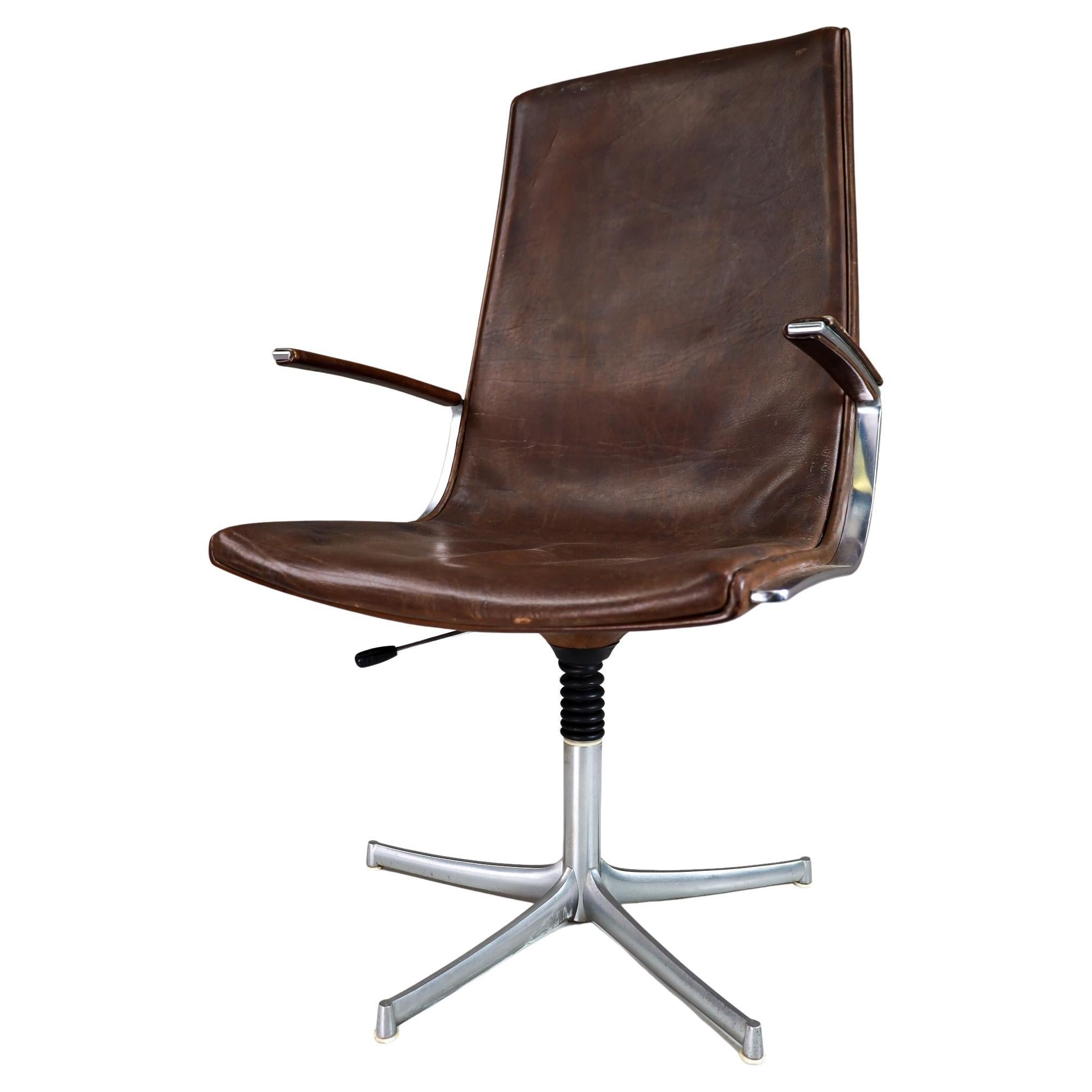 Walter Knoll Patinated Leather Office / Desk Swivel Armchair, Germany, 1970s