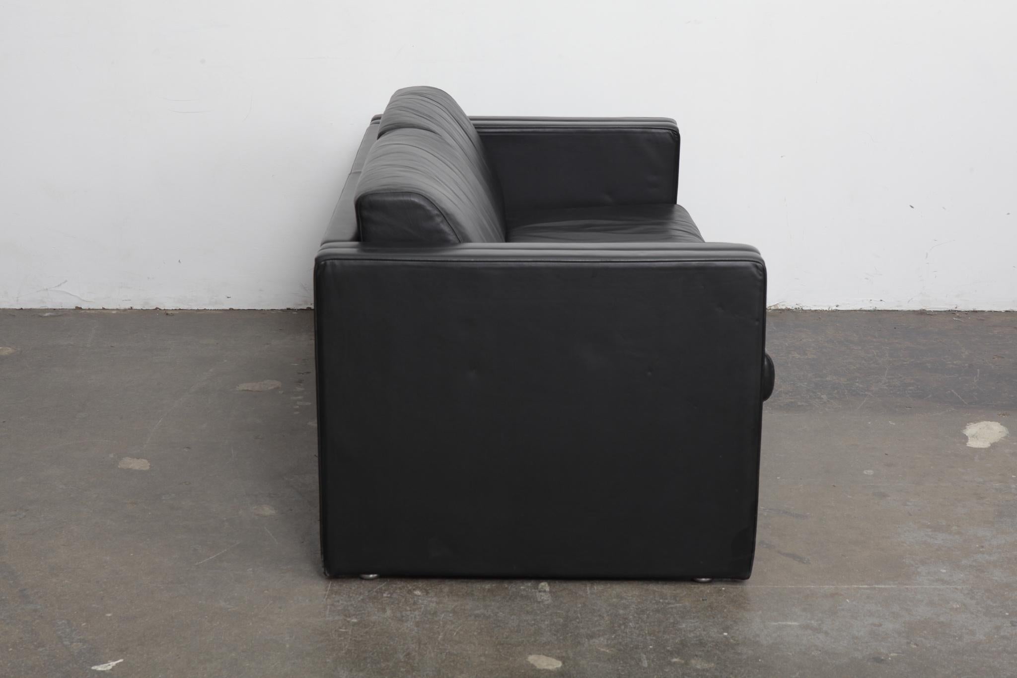 Mid-Century Modern Walter Knoll Studio Line Series black leather sofa designed by Jürgen Lange For Sale