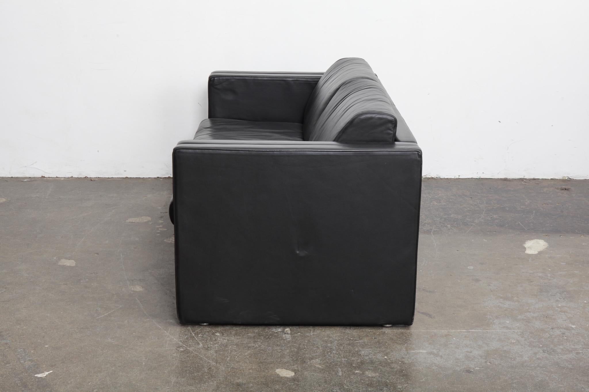 German Walter Knoll Studio Line Series black leather sofa designed by Jürgen Lange For Sale