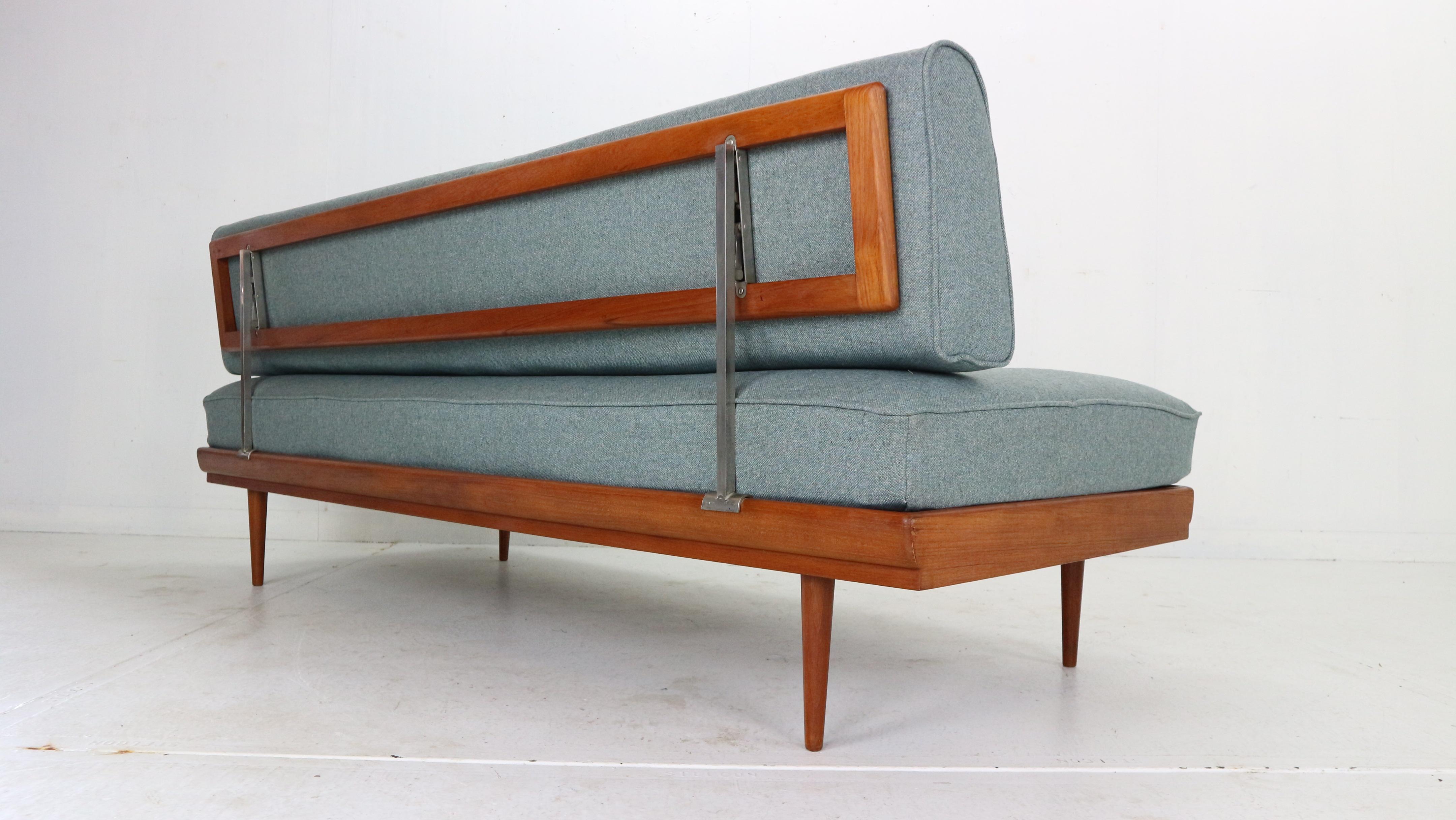 Mid-20th Century Walter Knoll Teak & Newly Upholstered Daybed/ Sofa for Knoll Antimott, 1950's