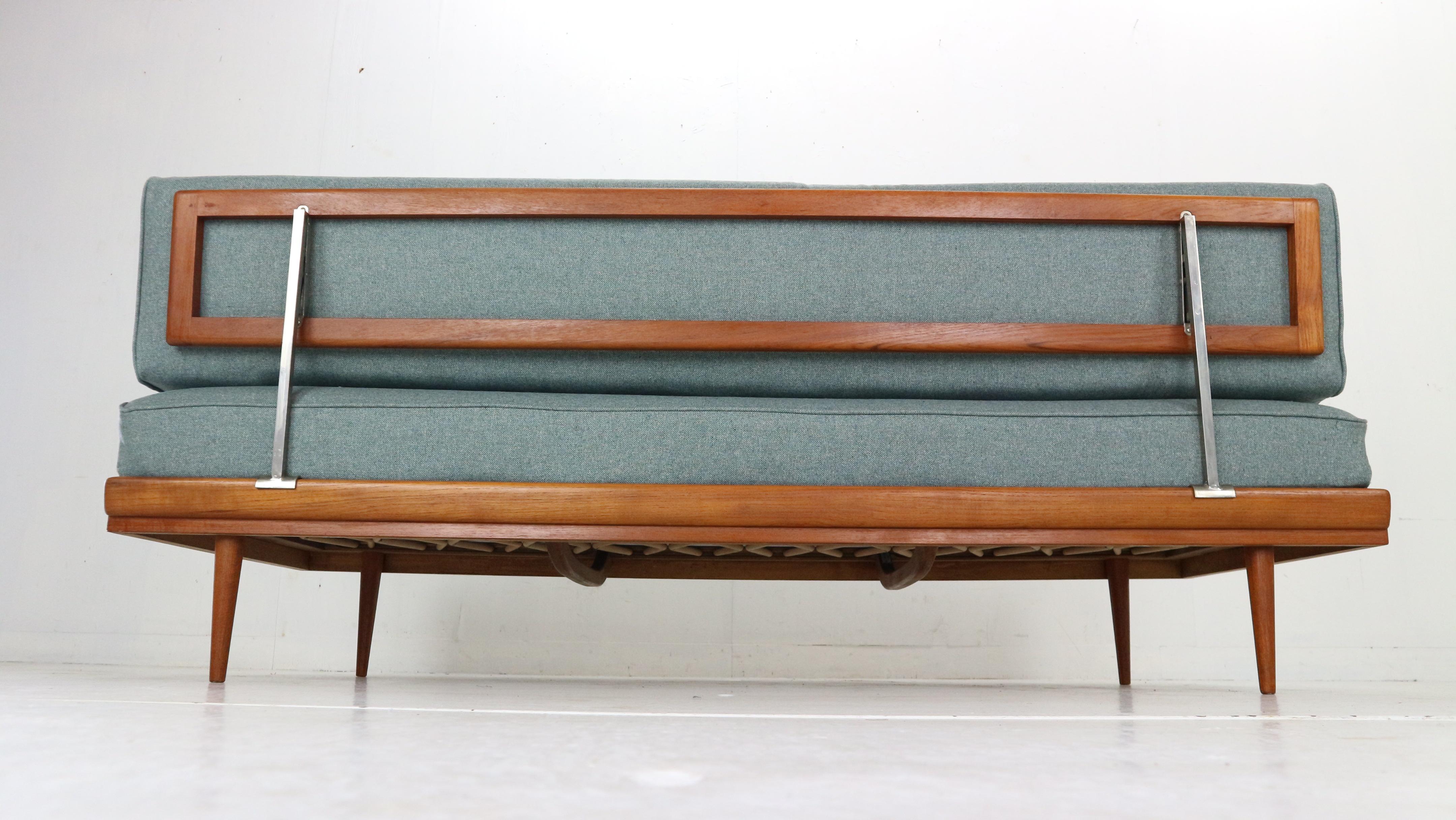 Walter Knoll Teak & Newly Upholstered Daybed/ Sofa for Knoll Antimott, 1950's 1