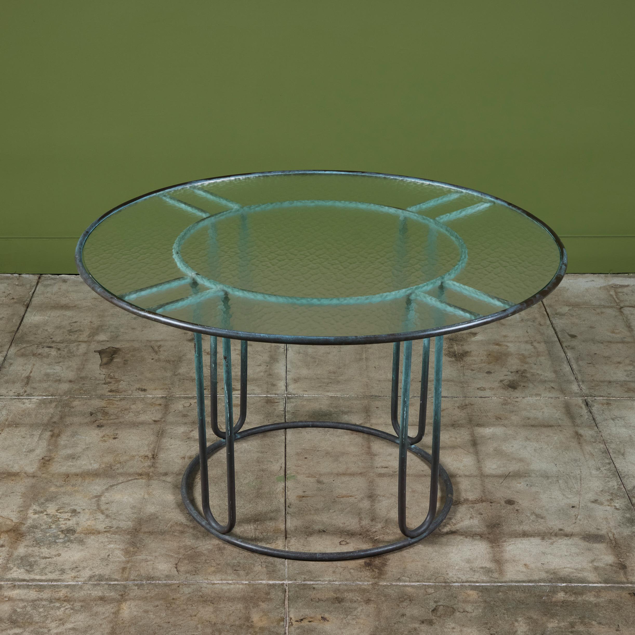 Walter Lamb per Brown Jordan - Set da pranzo da patio in bronzo con quattro sedie a dondolo in vendita 9